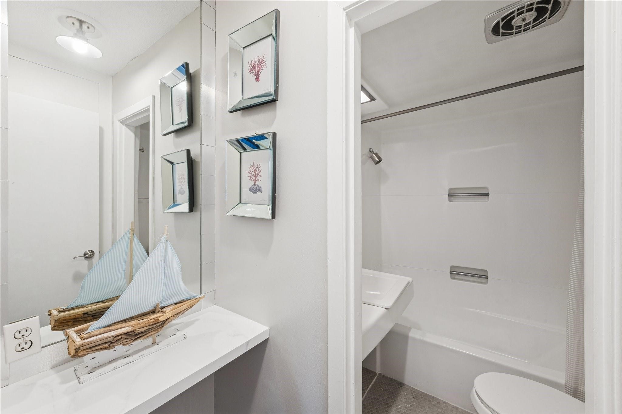 1330 Coral Way Property Photo 18