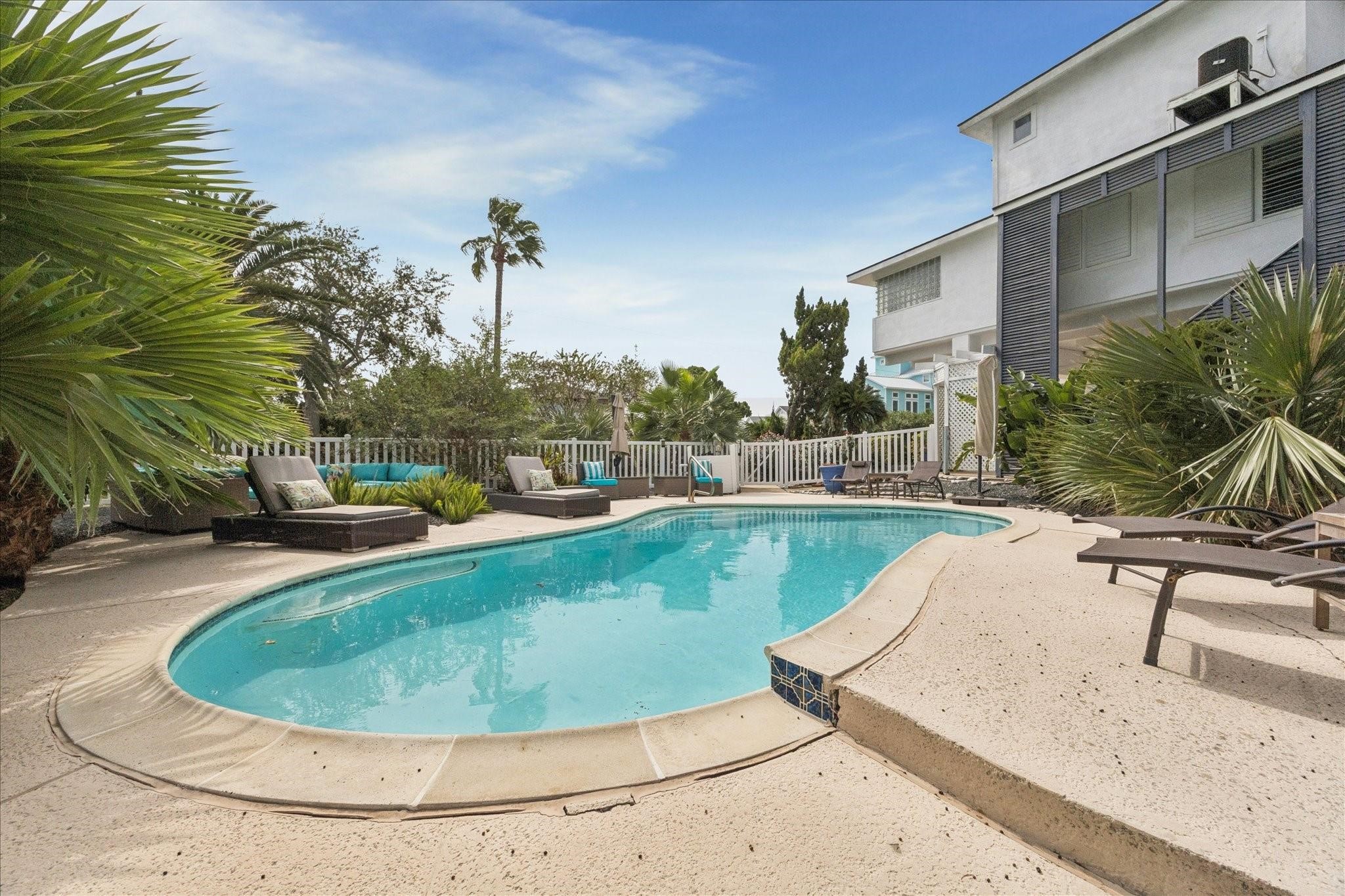 1330 Coral Way Property Photo 36