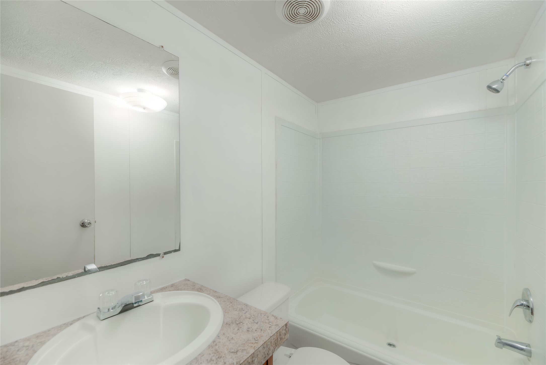 386 Ithica Property Photo 12