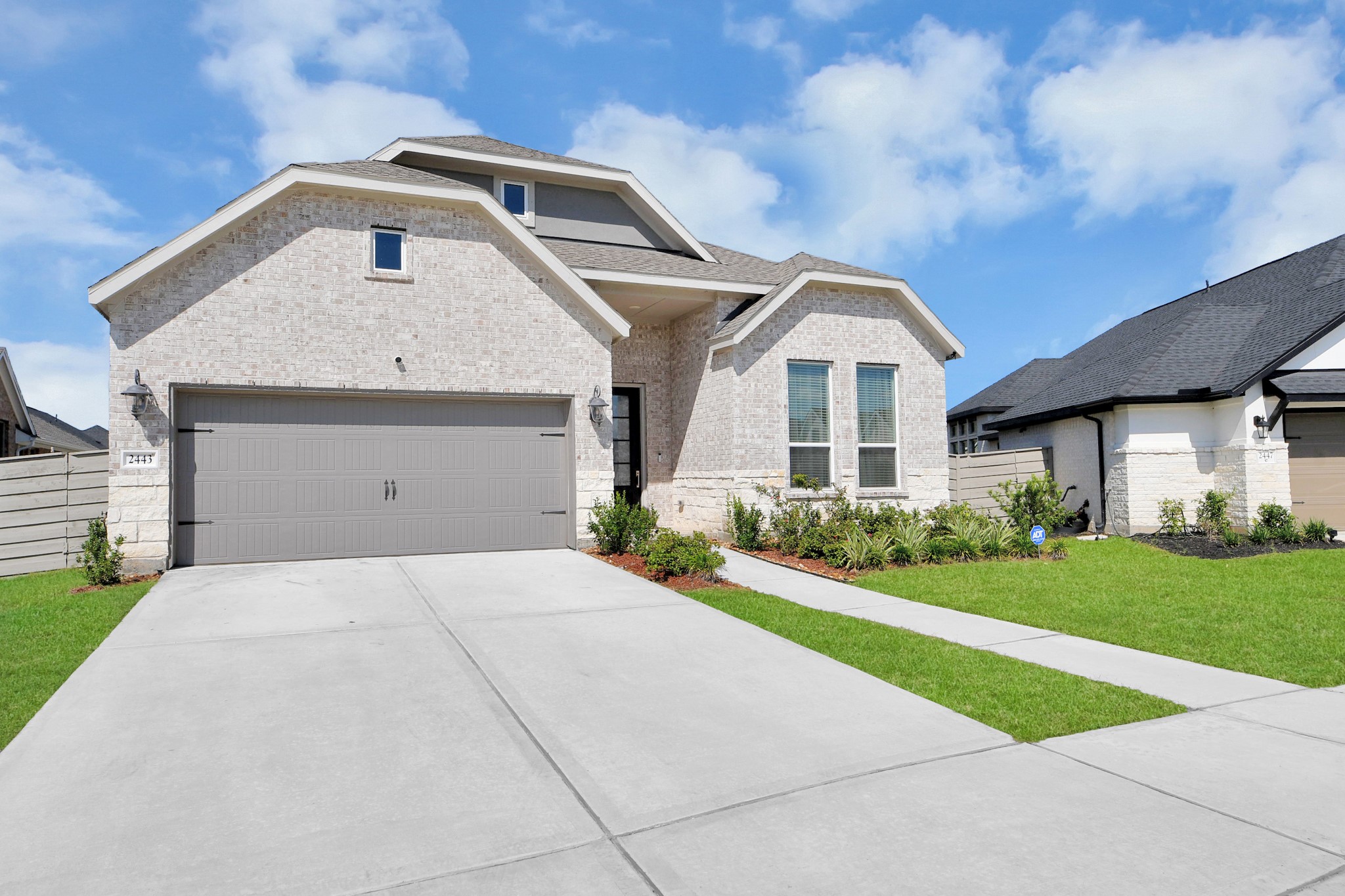 2443 Honeyberry Shrub Drive Property Photo 4