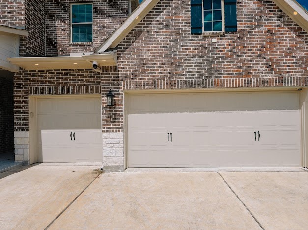 5823 Ash Valley Drives Property Photo 3