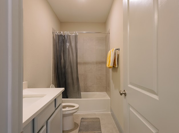 5823 Ash Valley Drives Property Photo 39