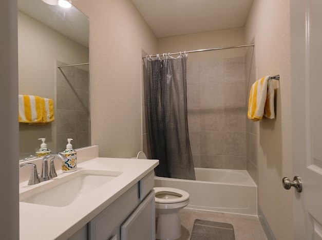 5823 Ash Valley Drives Property Photo 40