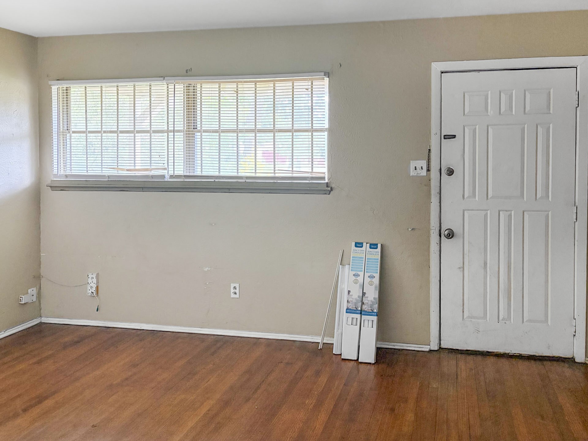 4423 Holloway Drive Property Photo 9