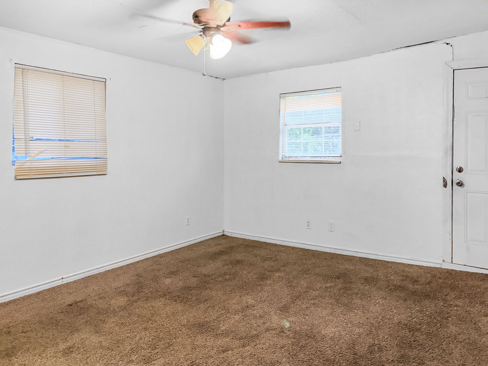 4423 Holloway Drive Property Photo 14