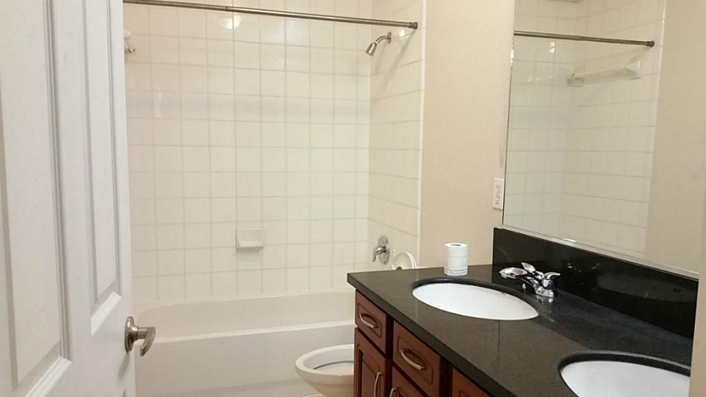 6655 W Sam Houston Parkway 2a Property Photo 7