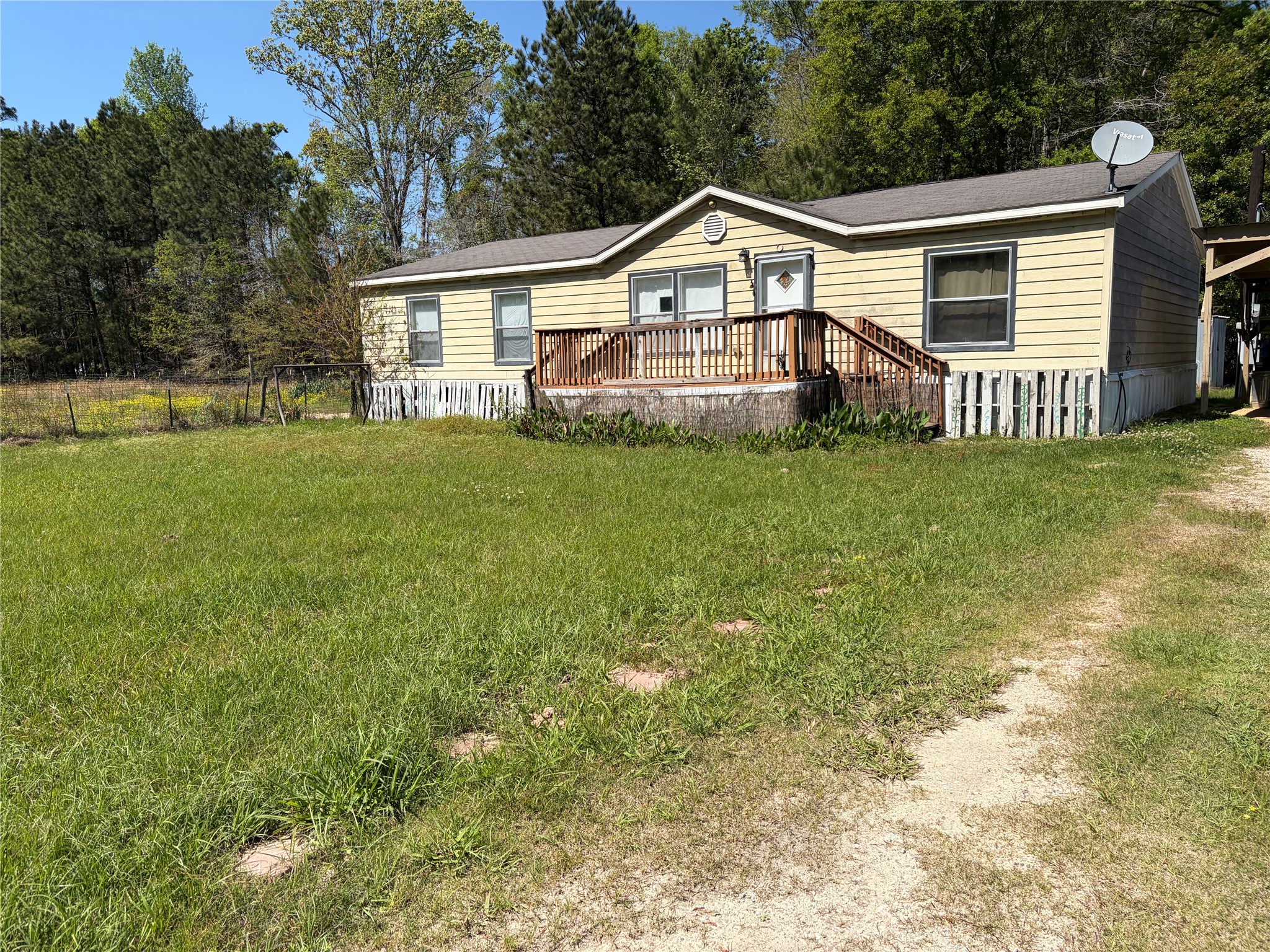 32 Long Leaf Drive B Property Photo 2