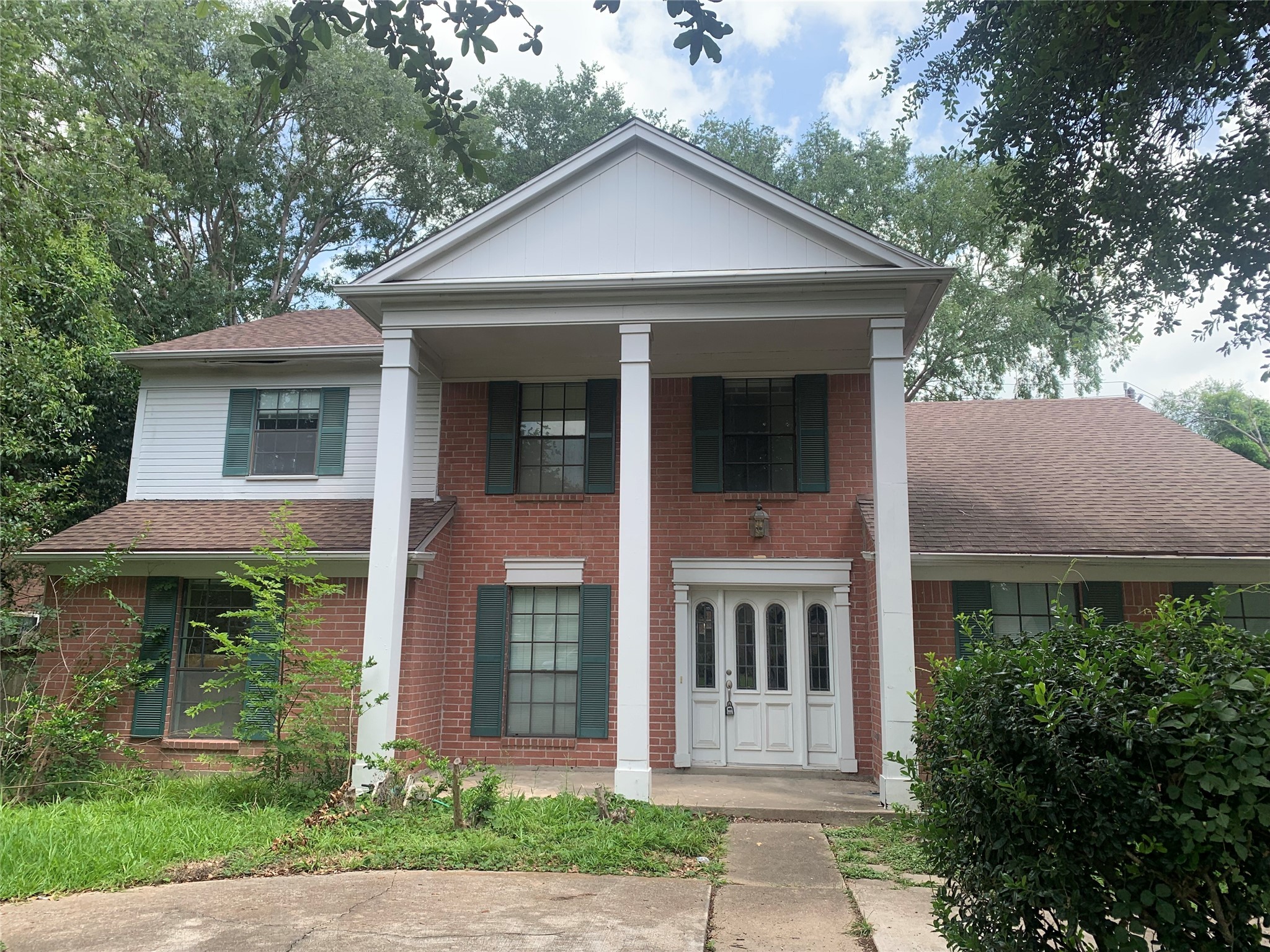 3027 Country Club Boulevard Property Photo 1