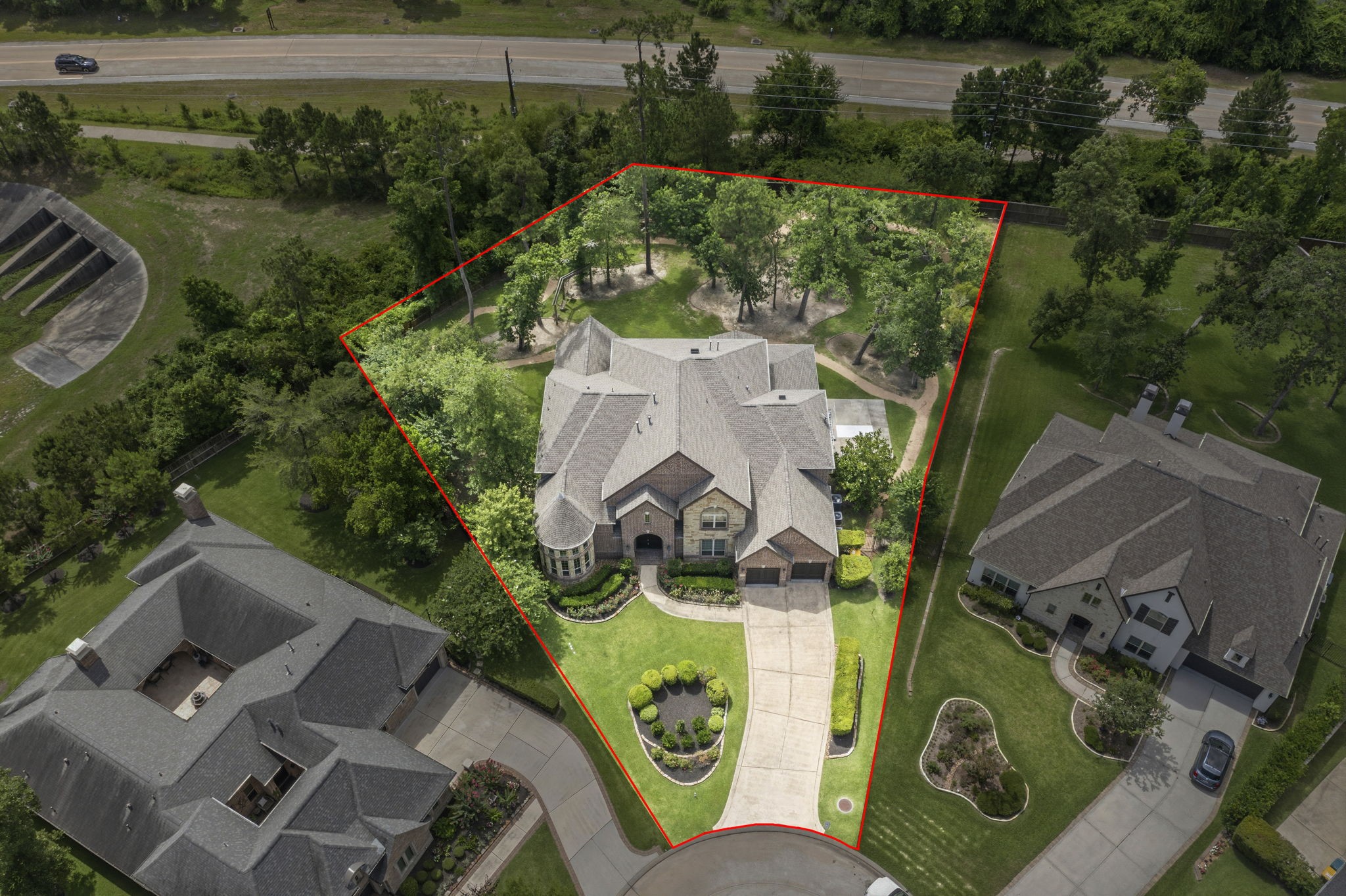 10 Coronet Ridge Court Property Photo 2