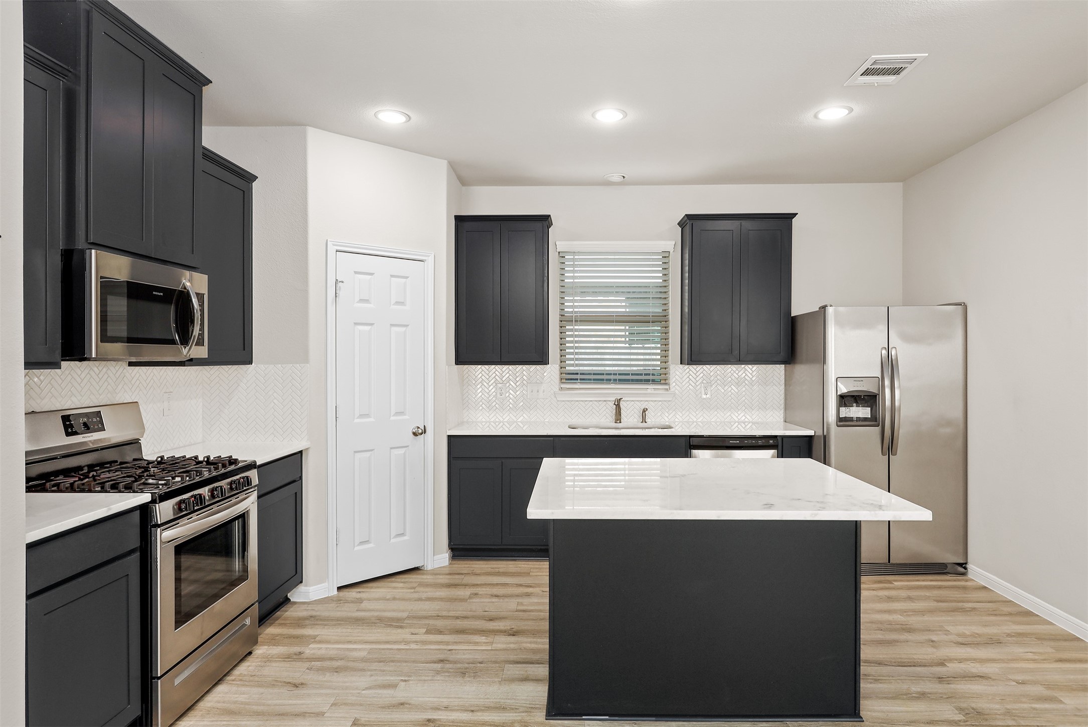 13126 Dancing Reed Drive Property Photo 11
