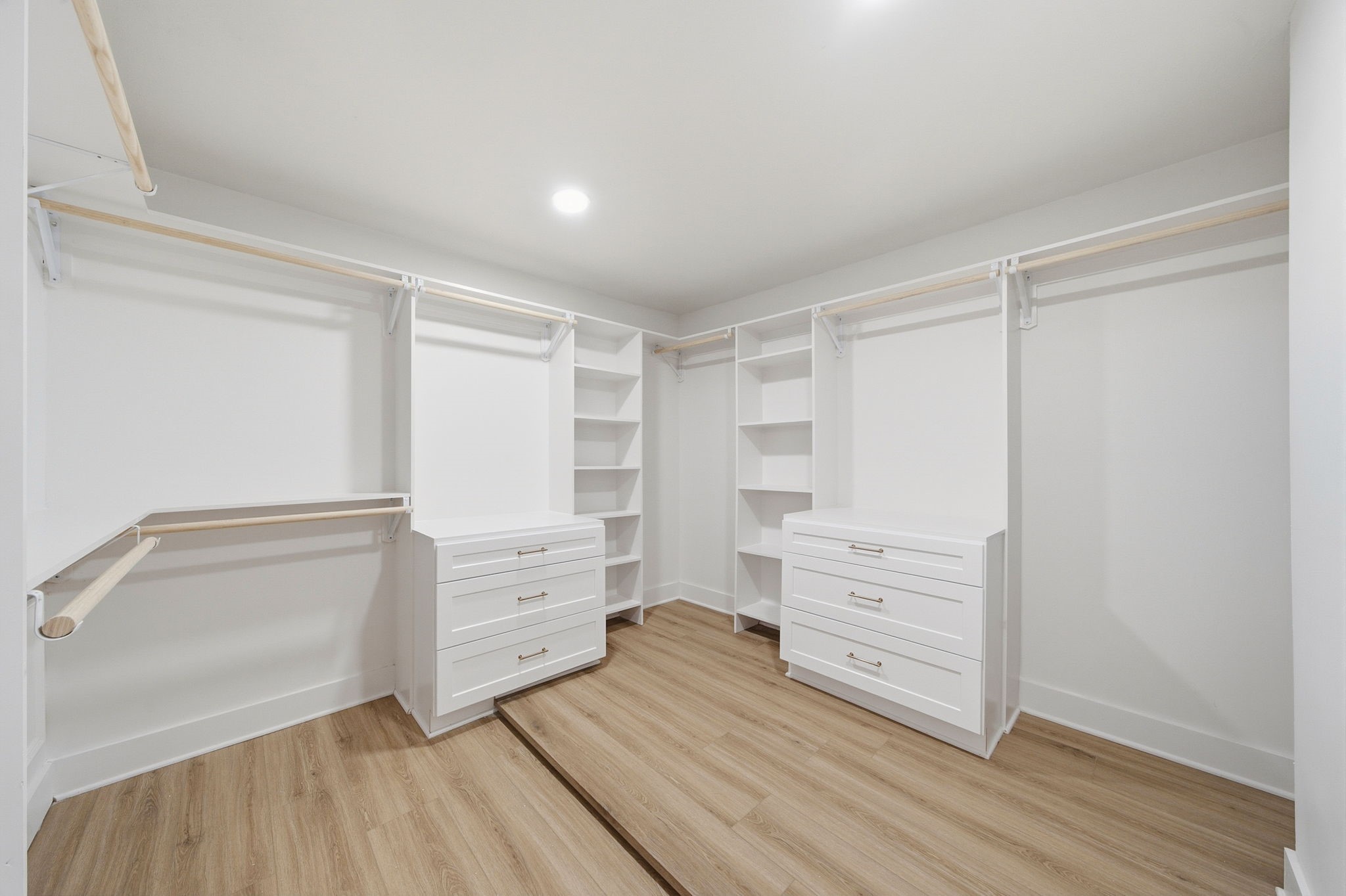 2304 Eagles Way Property Photo 31