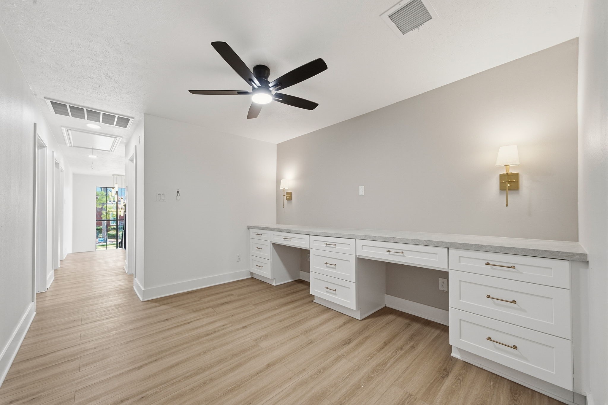 2304 Eagles Way Property Photo 33