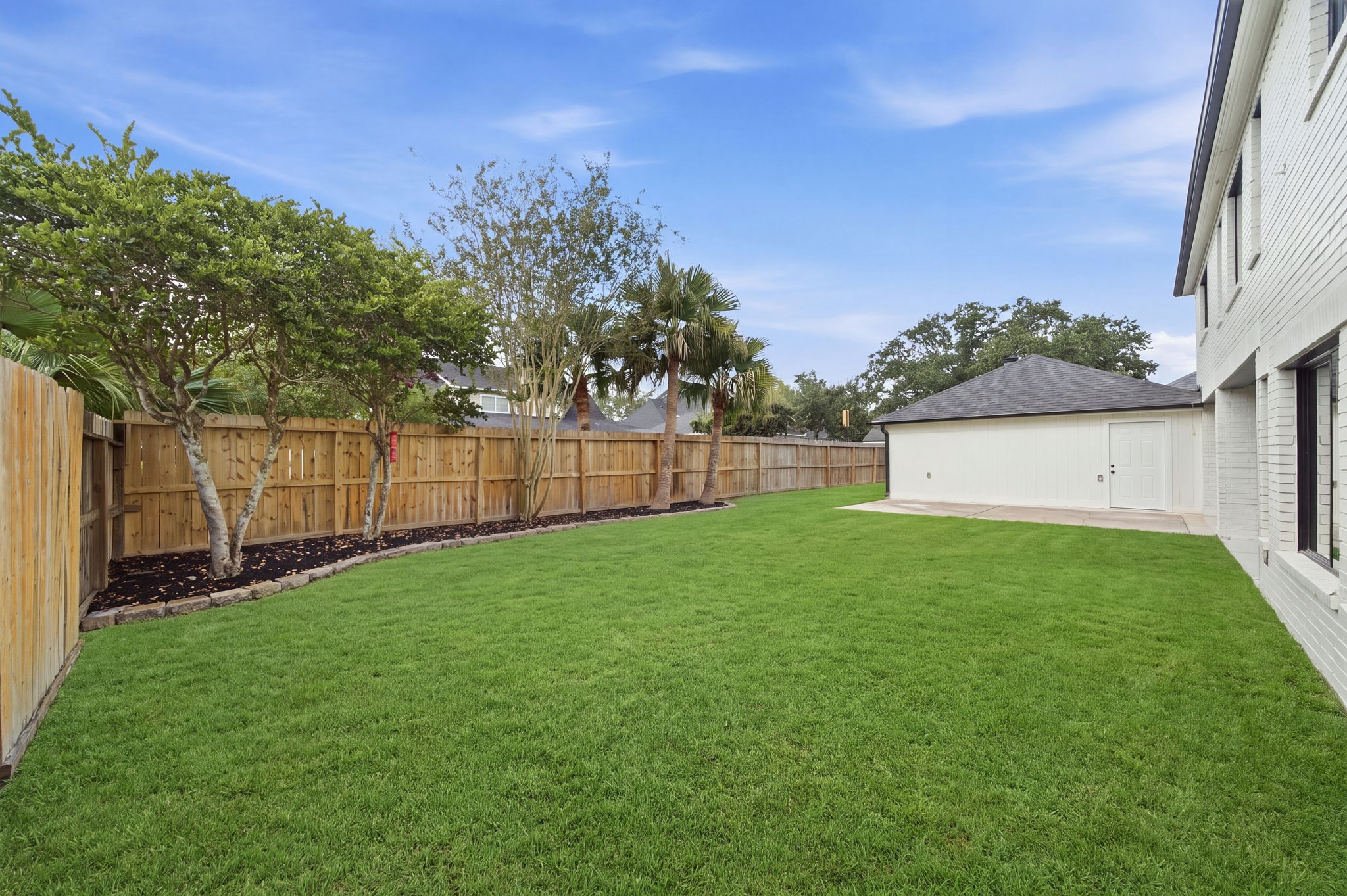 2304 Eagles Way Property Photo 43