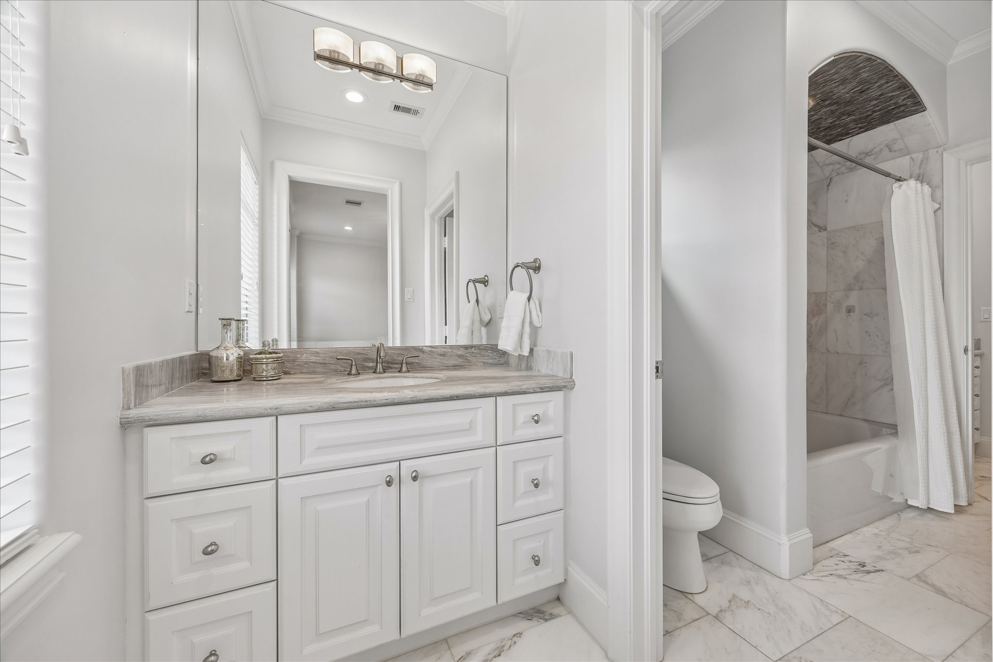 4022 Coleridge Street Property Photo 29