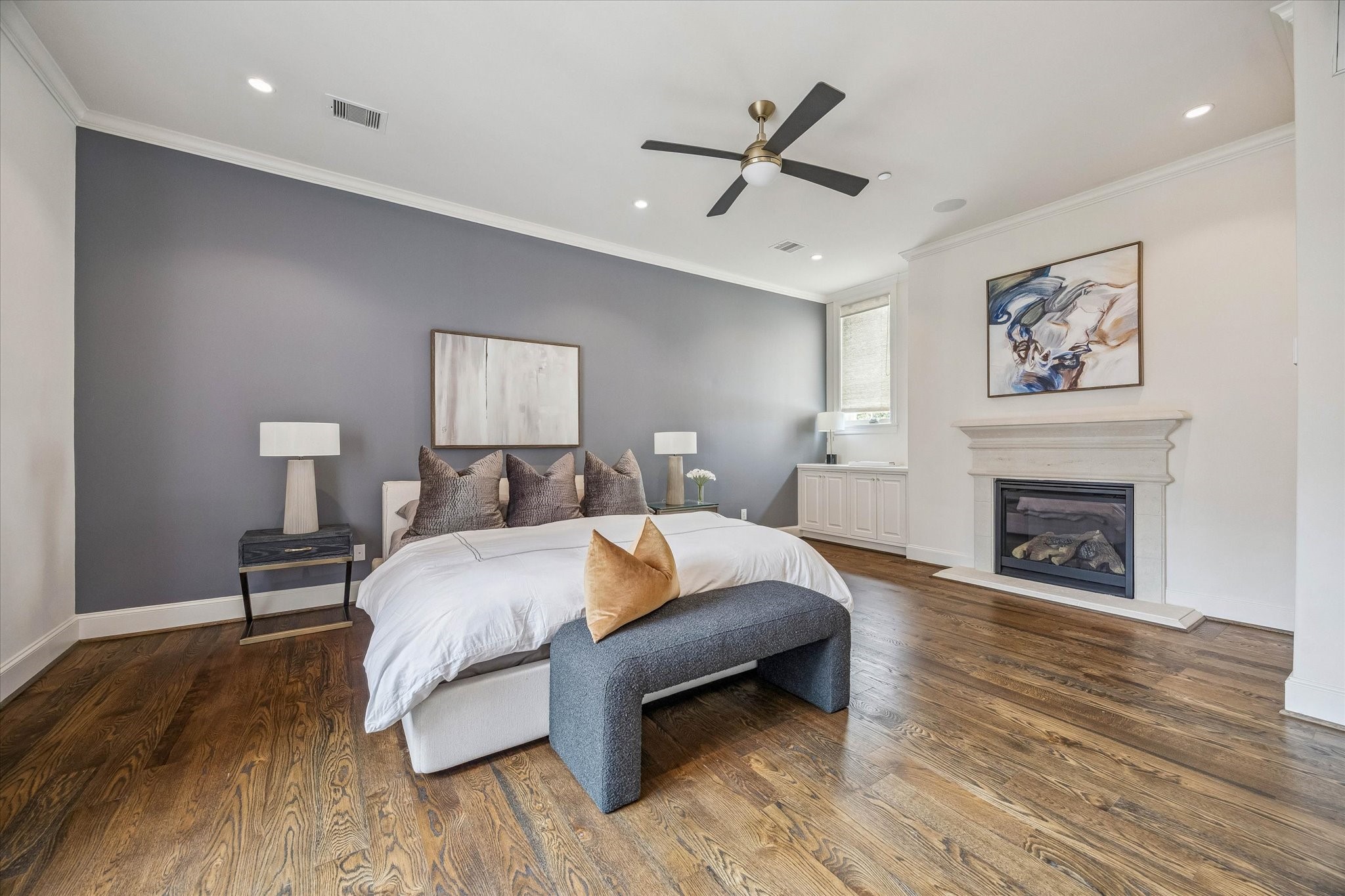 415 Lovett Boulevard E Property Photo 12