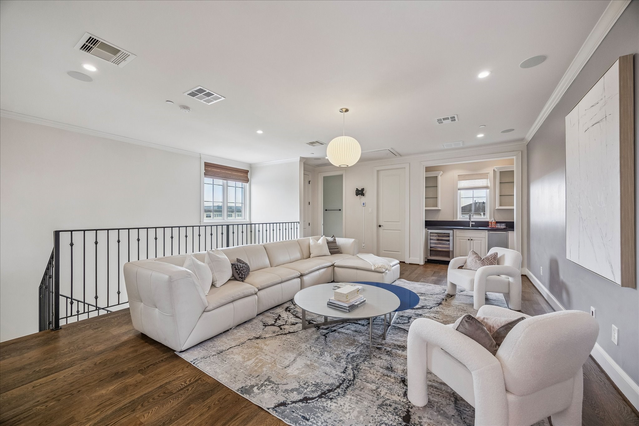 415 Lovett Boulevard E Property Photo 20