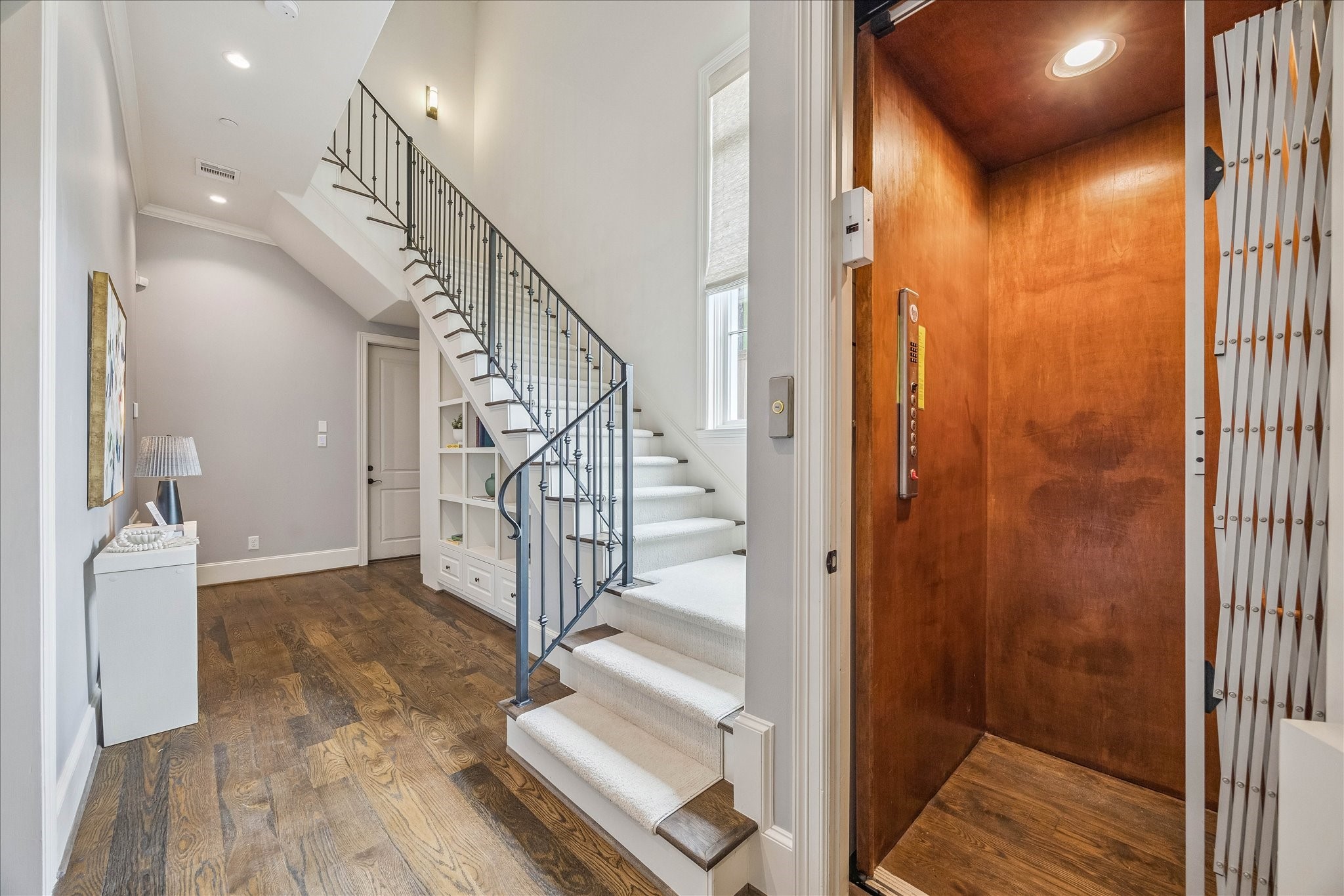 415 Lovett Boulevard E Property Photo 26