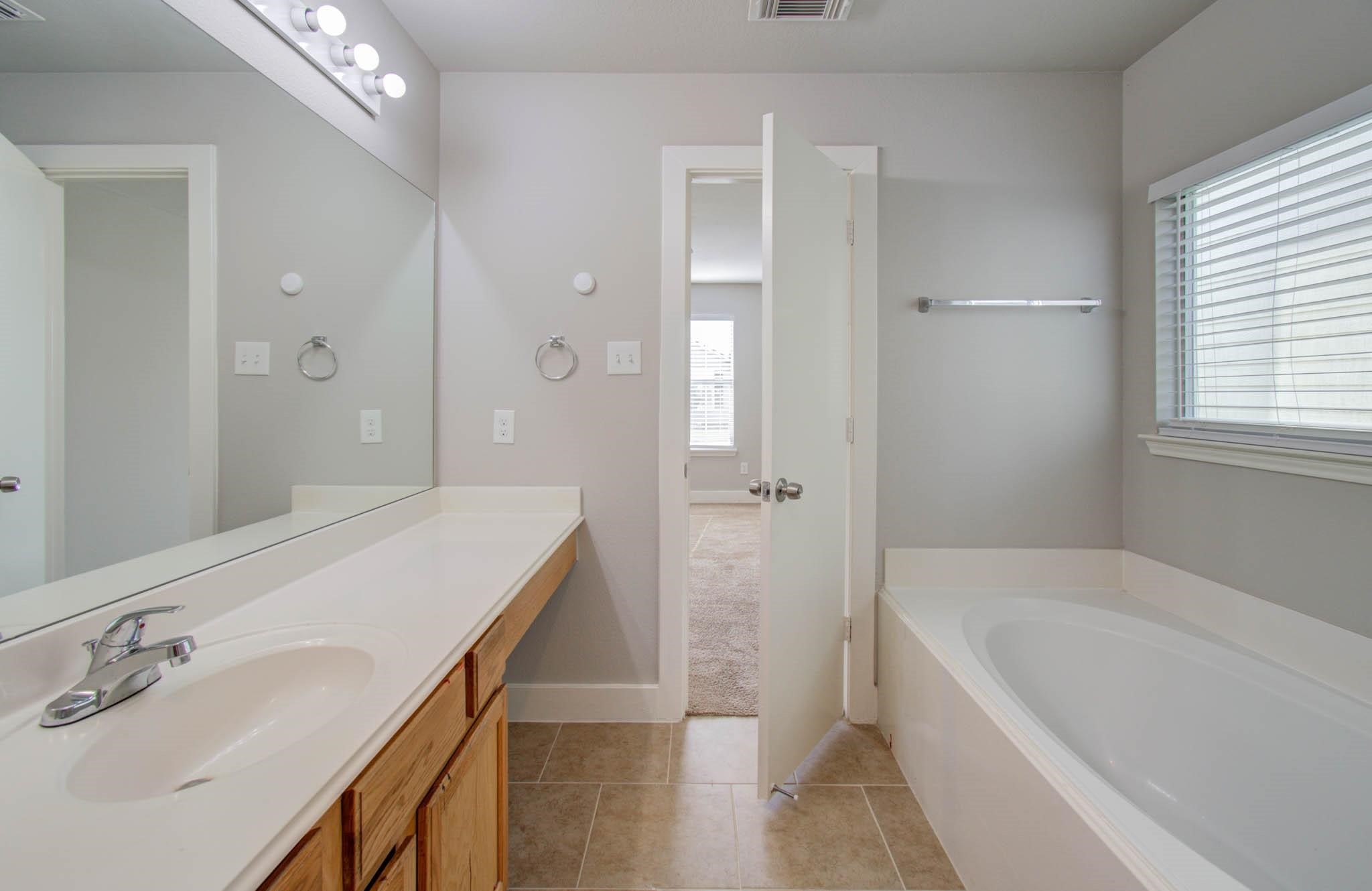 1210 Verde Trails Drive Property Photo 10
