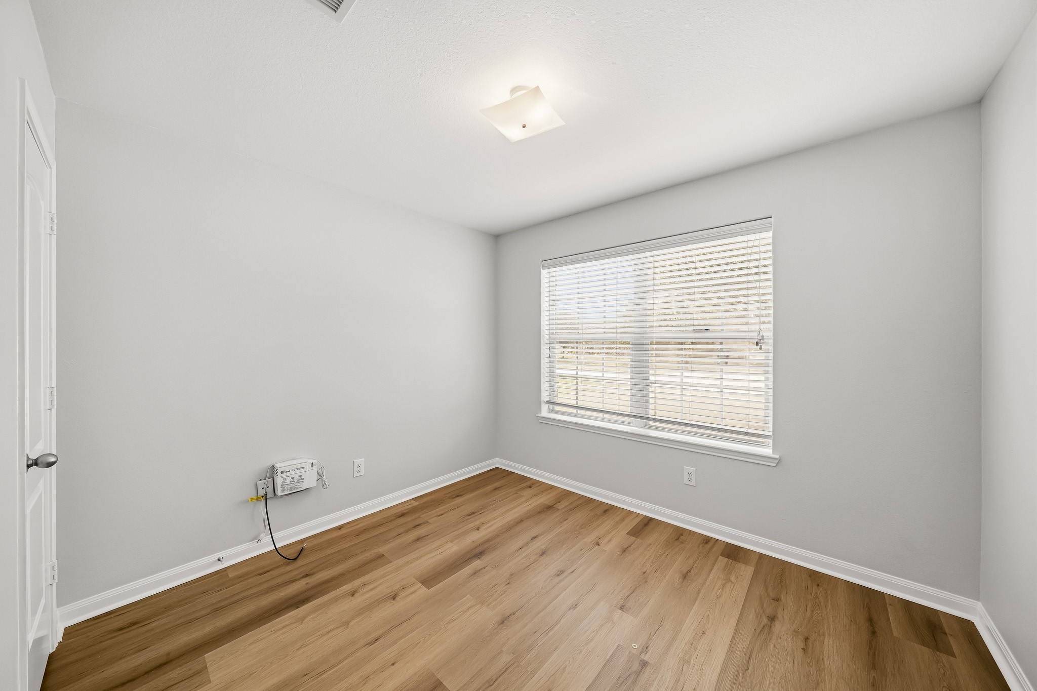 7203 Montclair Peak Lane Property Photo 11