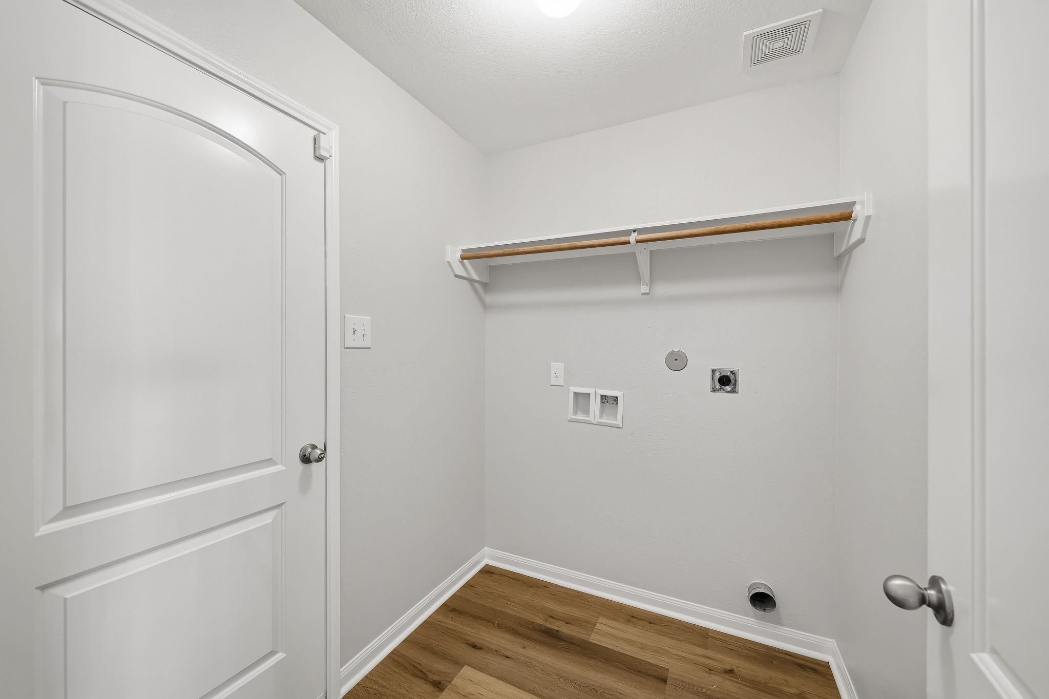 7203 Montclair Peak Lane Property Photo 14