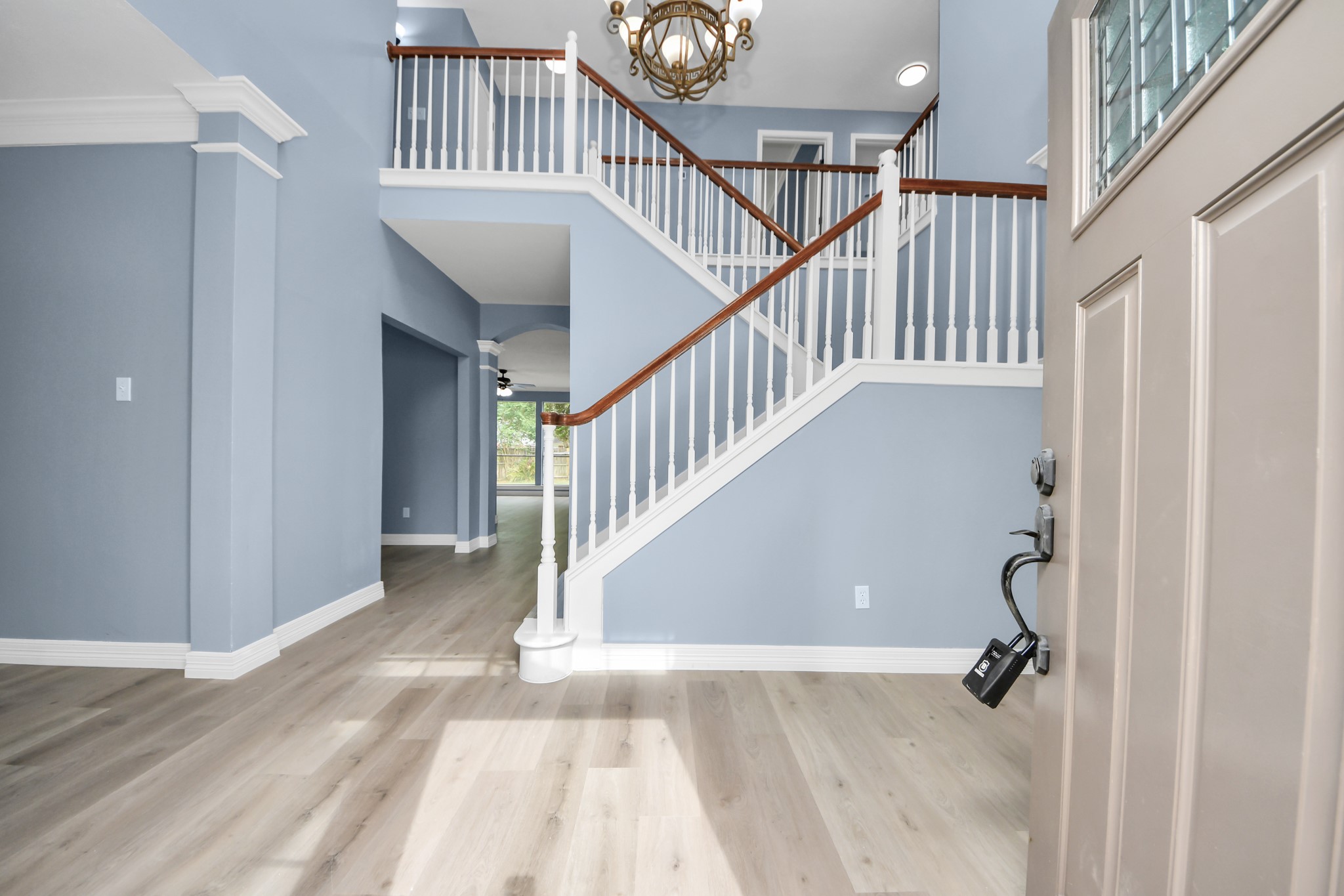 16203 Broken Timber Circle Property Photo 3