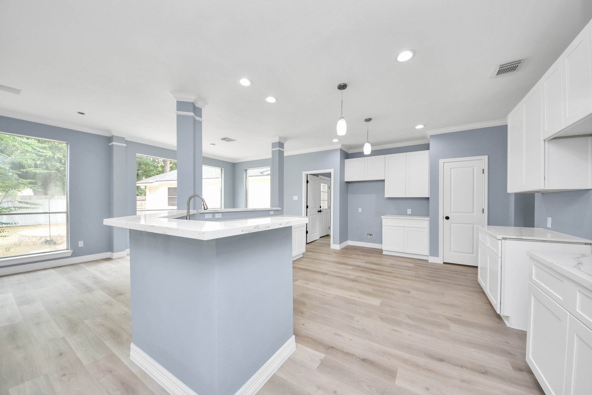 16203 Broken Timber Circle Property Photo 8