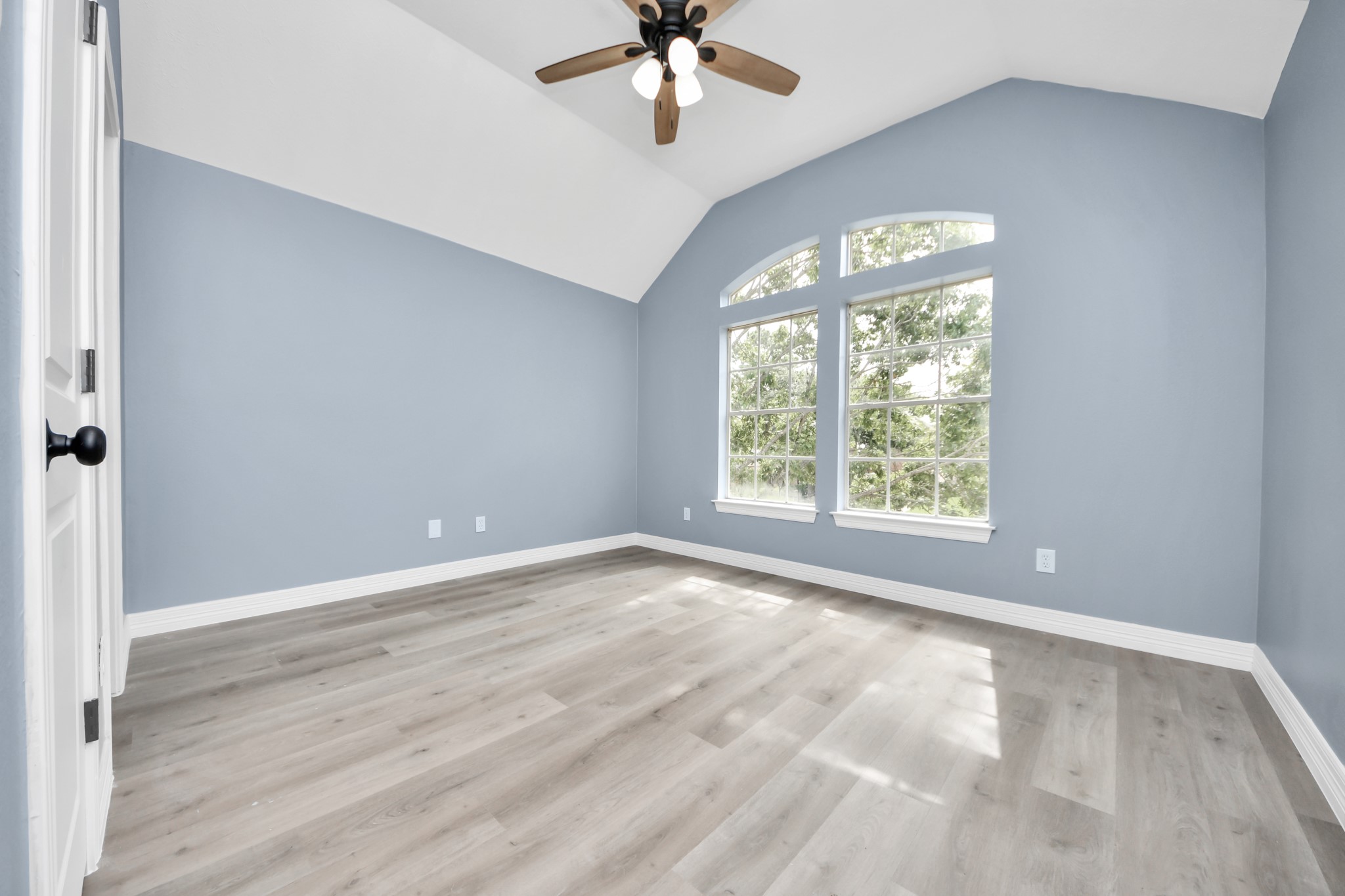 16203 Broken Timber Circle Property Photo 14