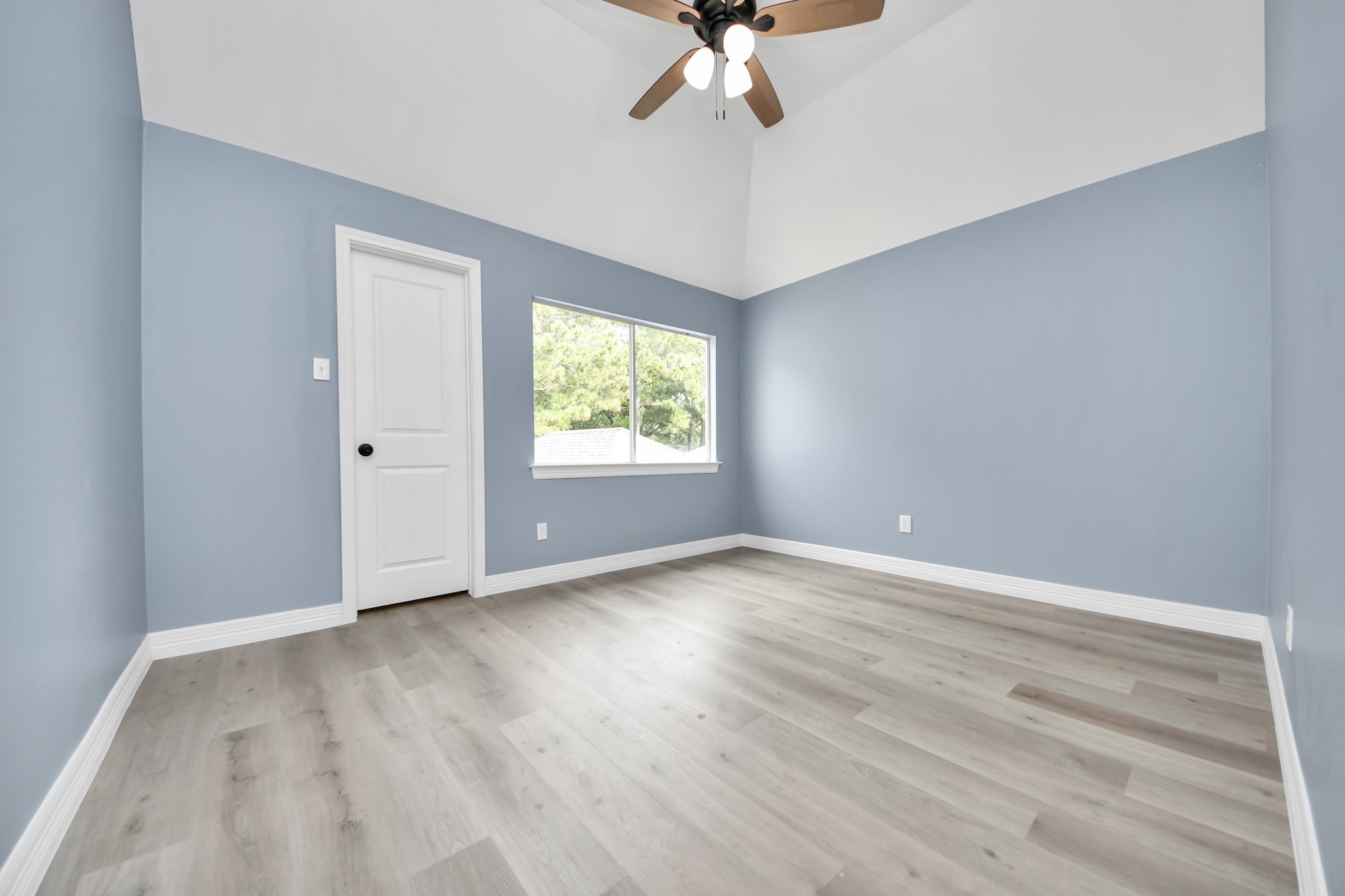 16203 Broken Timber Circle Property Photo 18