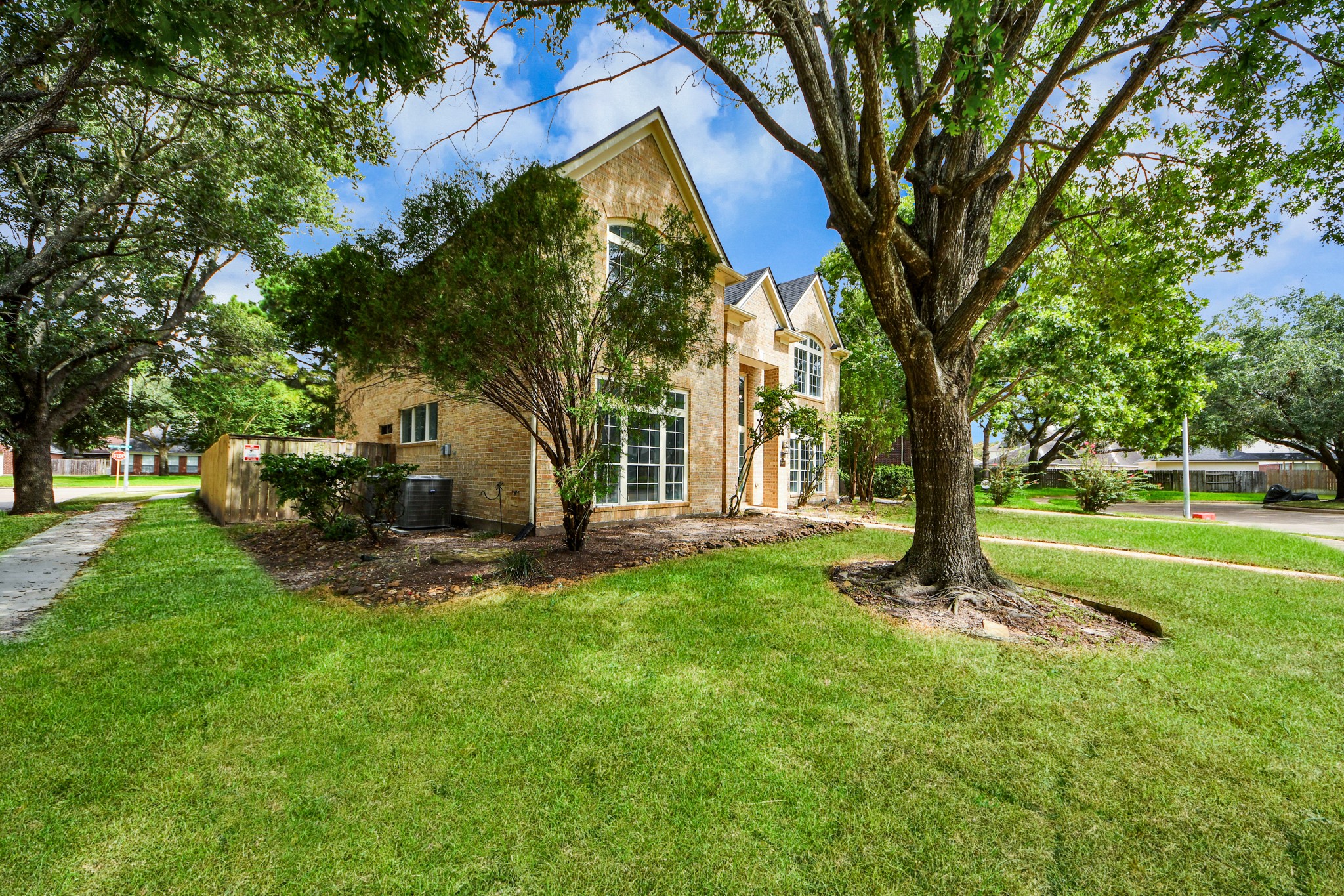 16203 Broken Timber Circle Property Photo 44