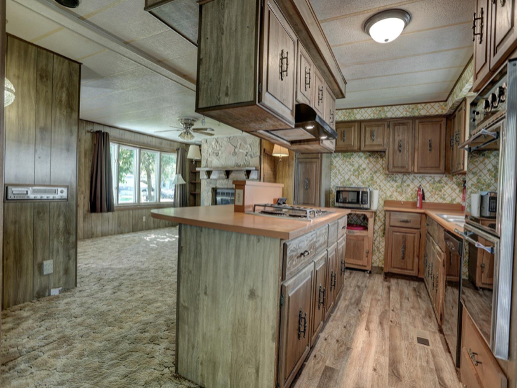 2746 Shady Creek Lane Property Photo 6
