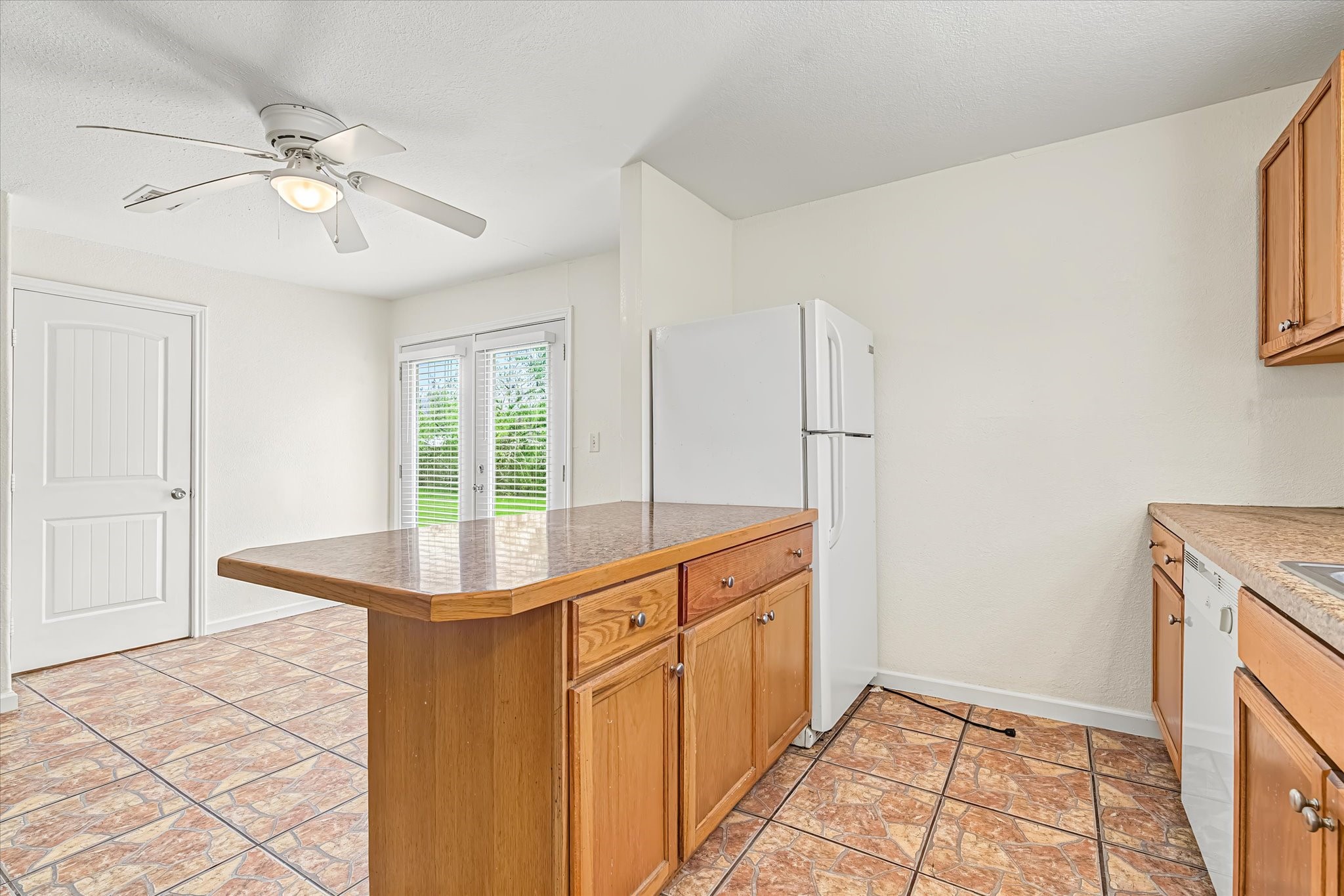 612 Harvey Street Property Photo 11
