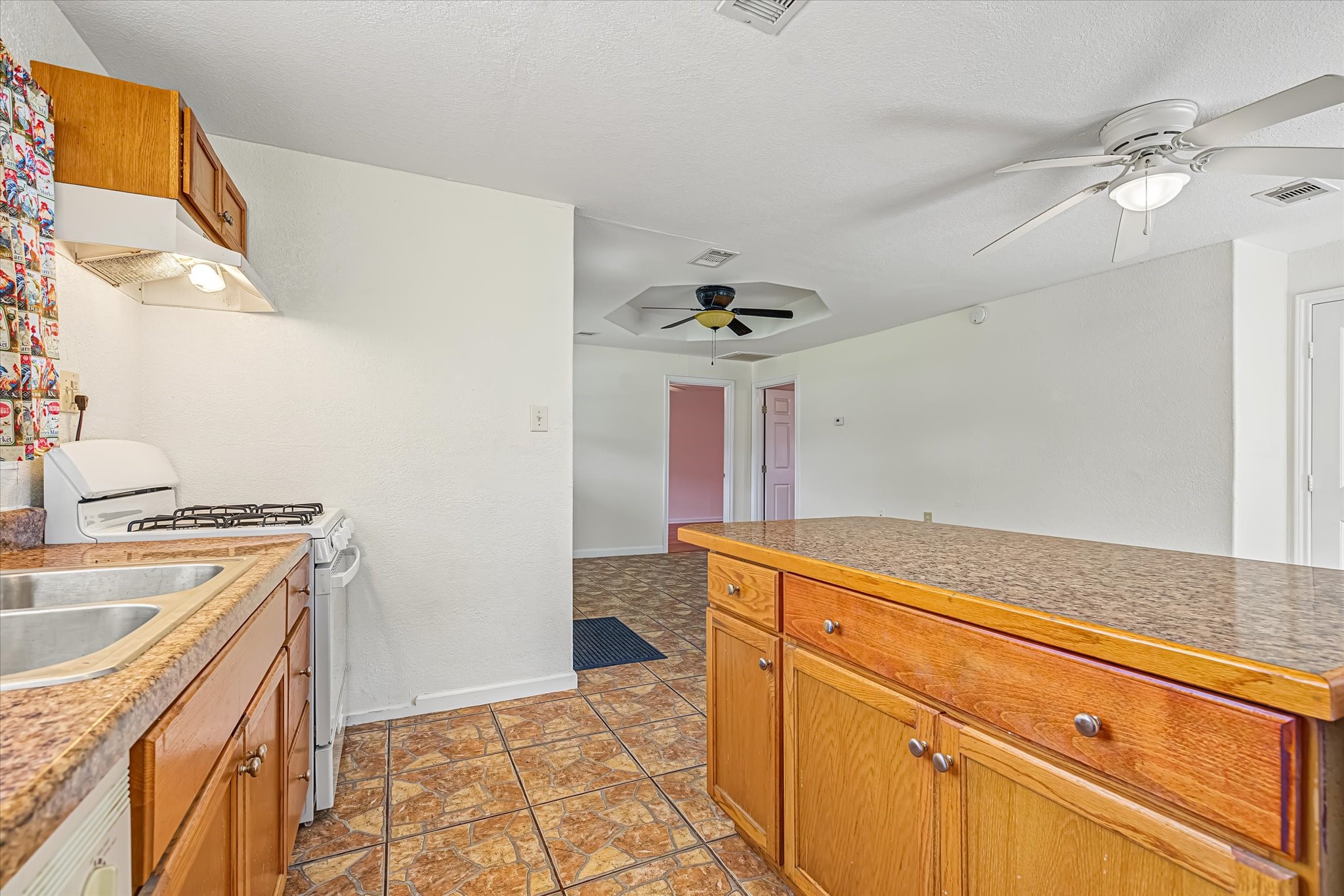 612 Harvey Street Property Photo 12