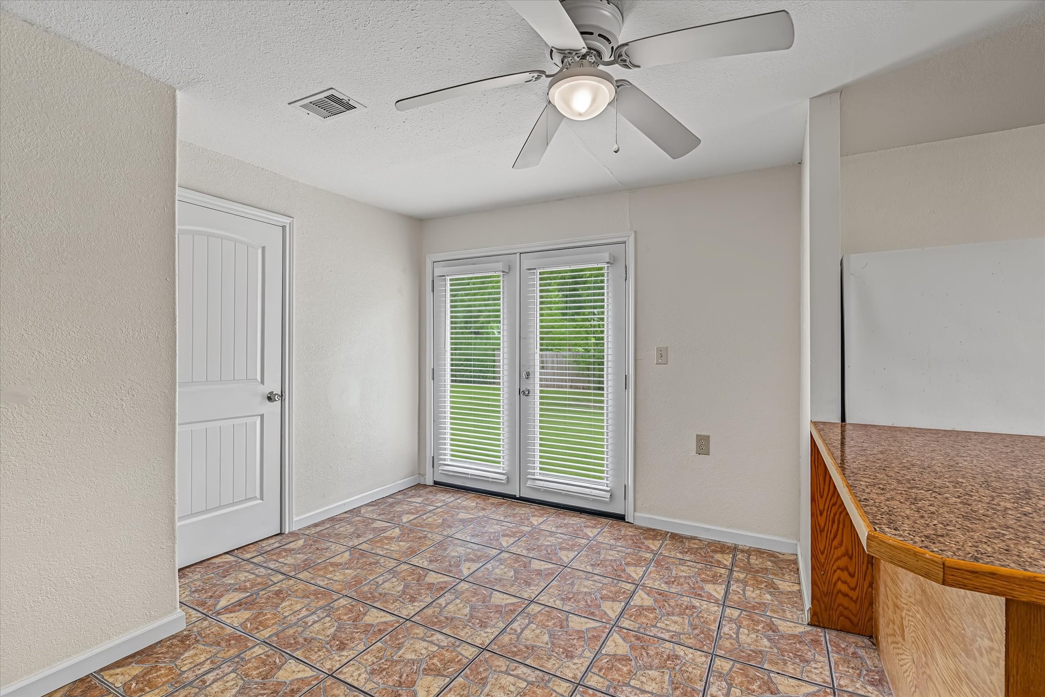 612 Harvey Street Property Photo 14