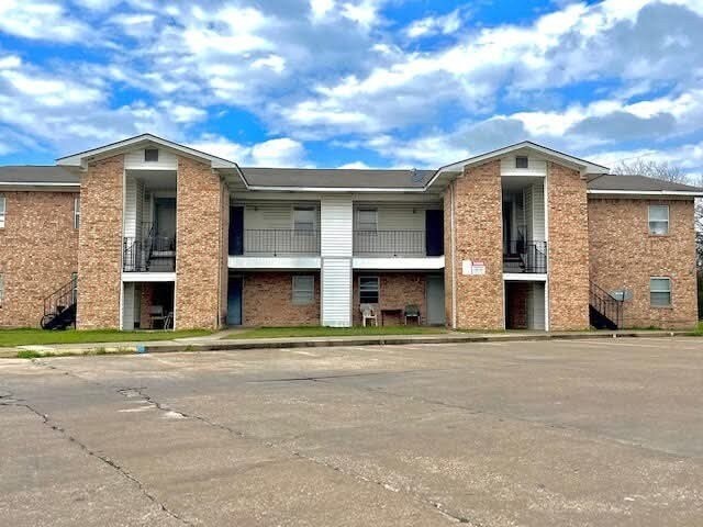 520 Laredo St Property Photo 1