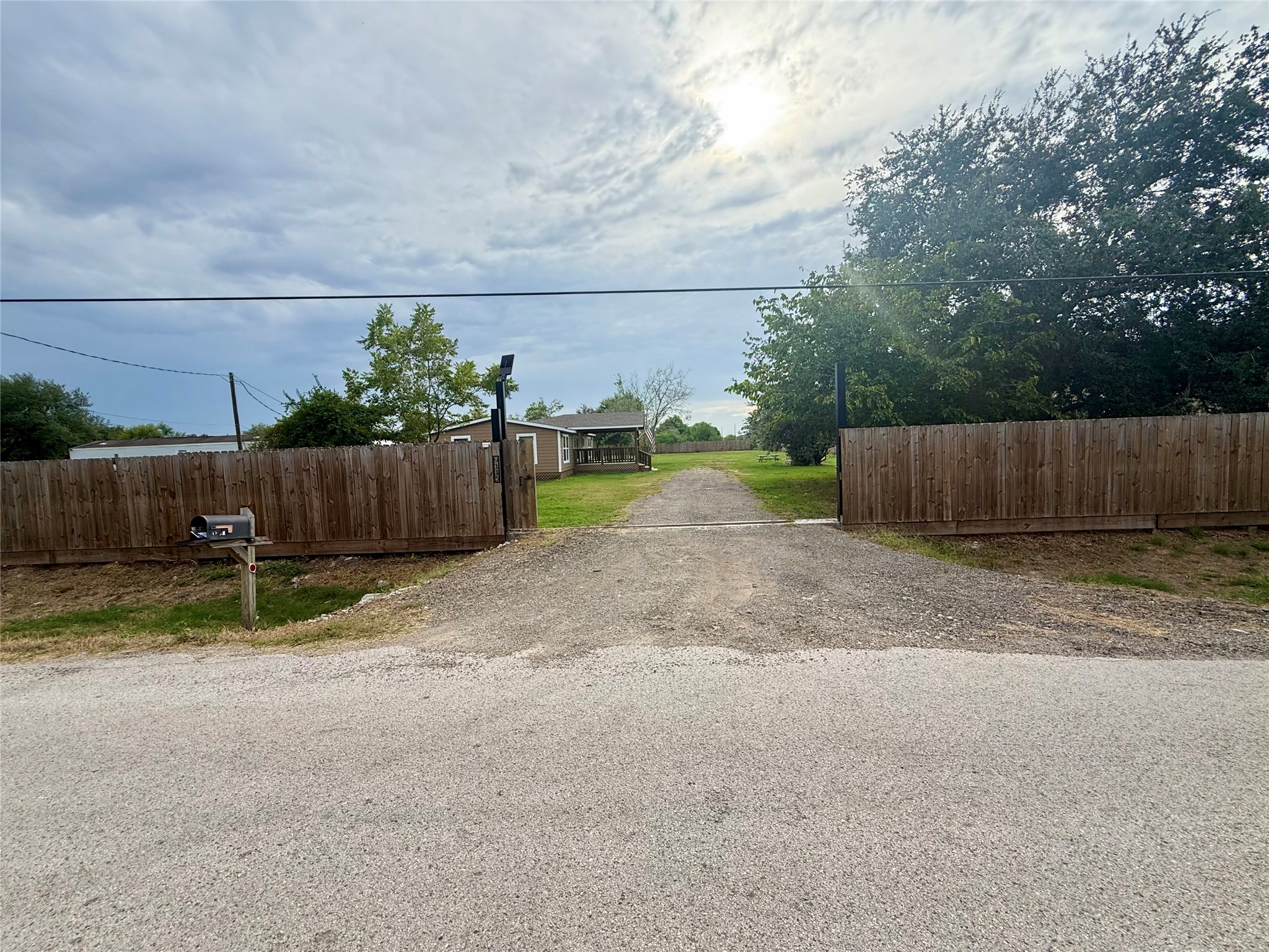 9115 Puritan Way Property Photo 2