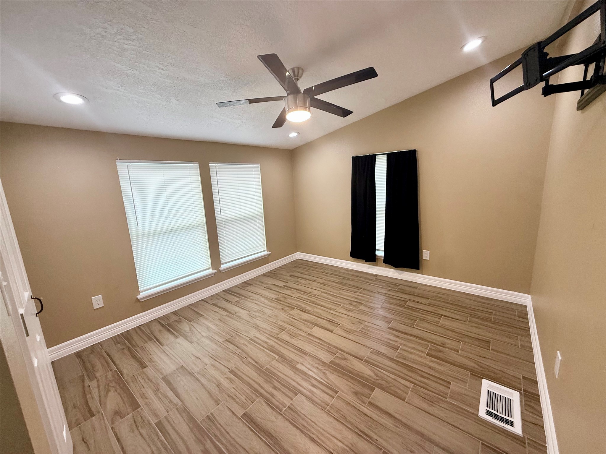 9115 Puritan Way Property Photo 17