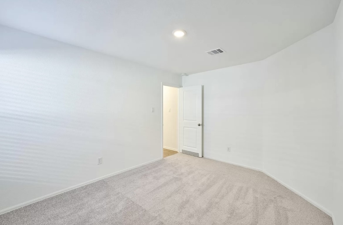 6313 Barrington Cliff Trail Property Photo 10