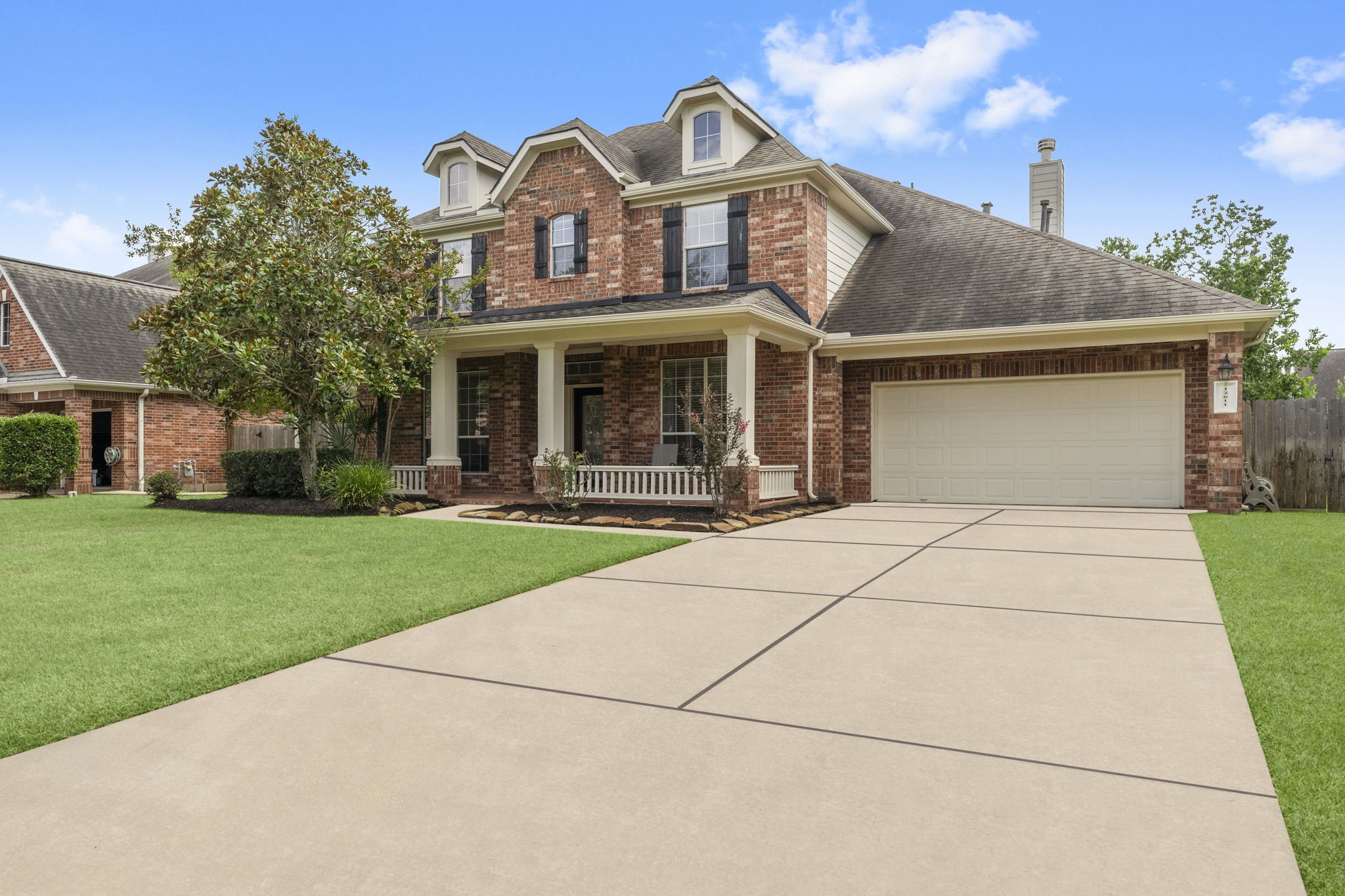 12611 Wandering Streams Drive Property Photo 2