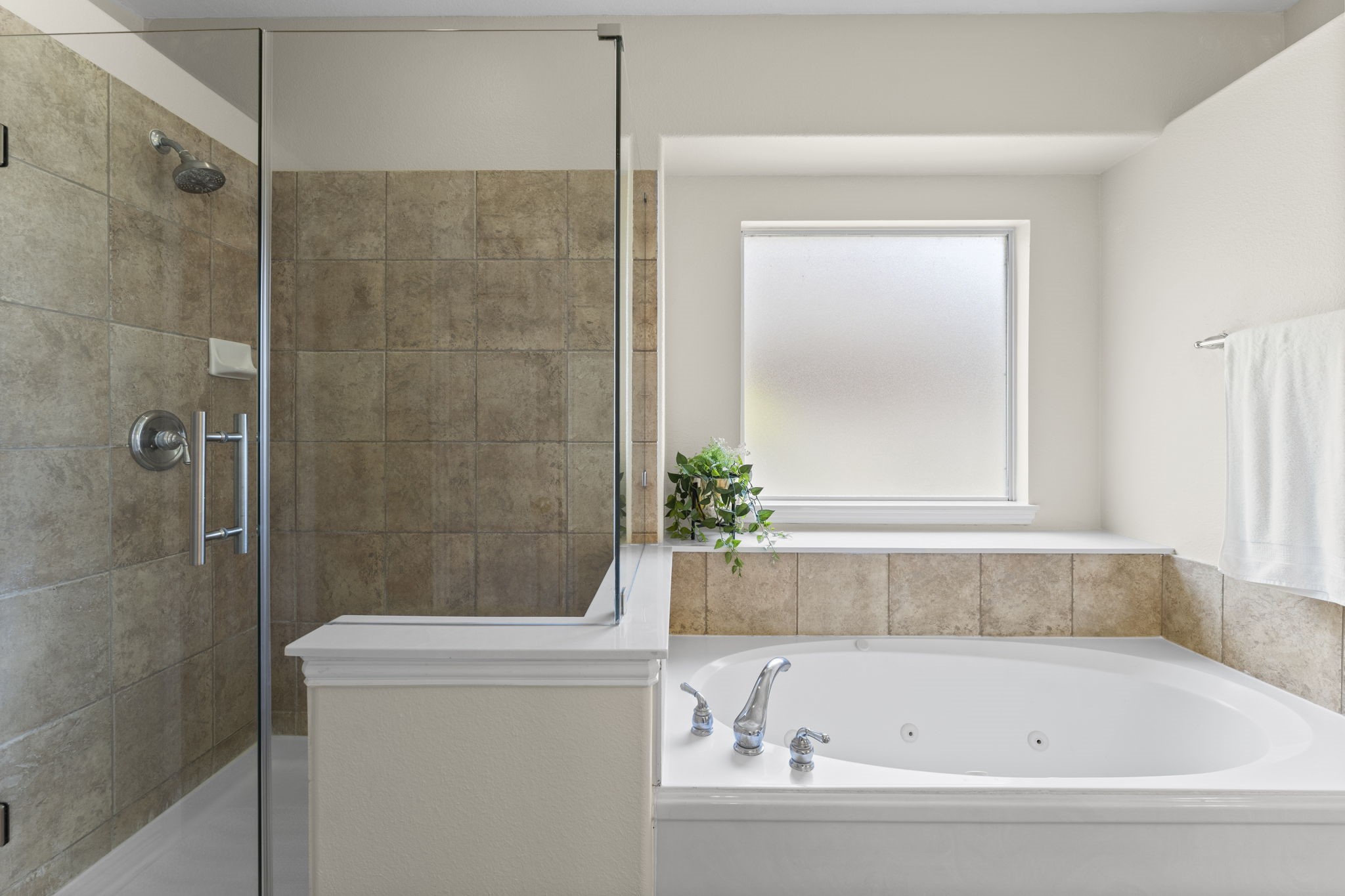 12611 Wandering Streams Drive Property Photo 27