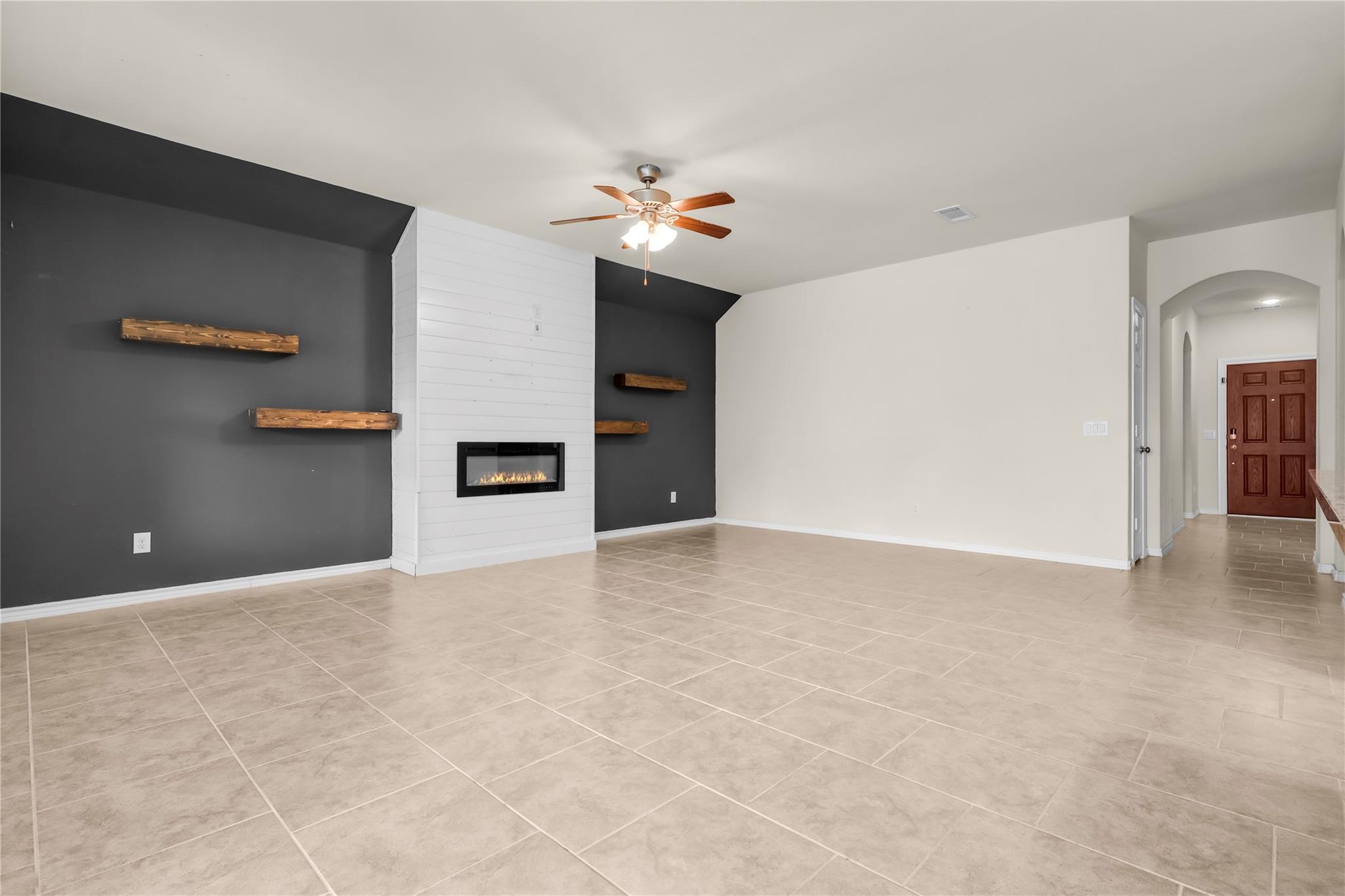 2327 Cherrington Woods Lane, Richmond Tx 77469 Property Photo 4
