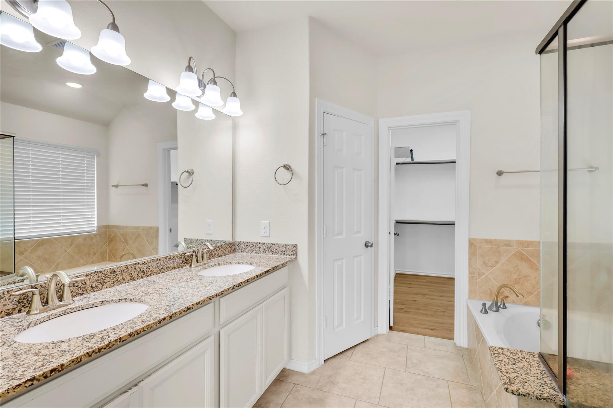 2327 Cherrington Woods Lane, Richmond Tx 77469 Property Photo 13