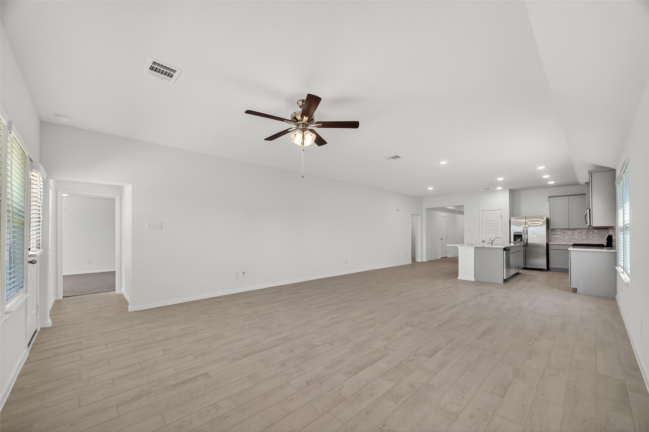 5911 Bright Keel Drive Property Photo 9