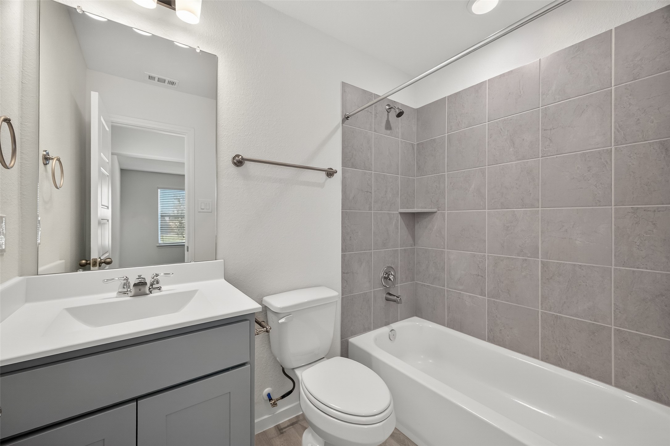 5911 Bright Keel Drive Property Photo 20