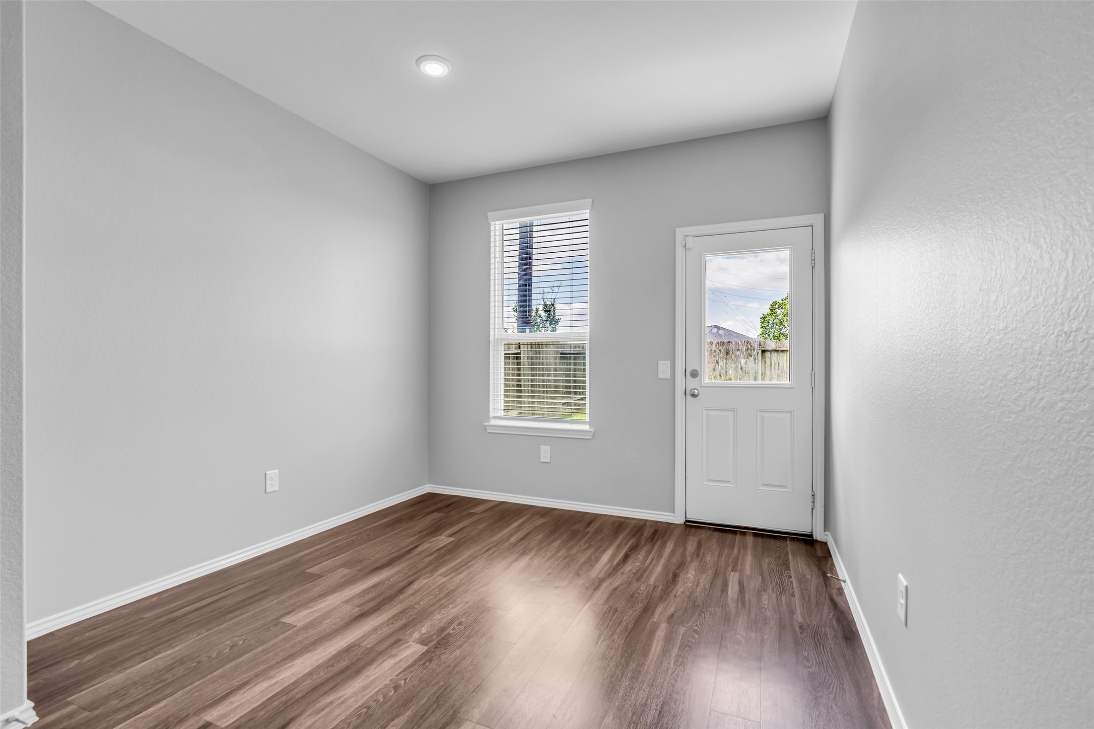 25703 Bottlebrush Sedge Street Property Photo 14