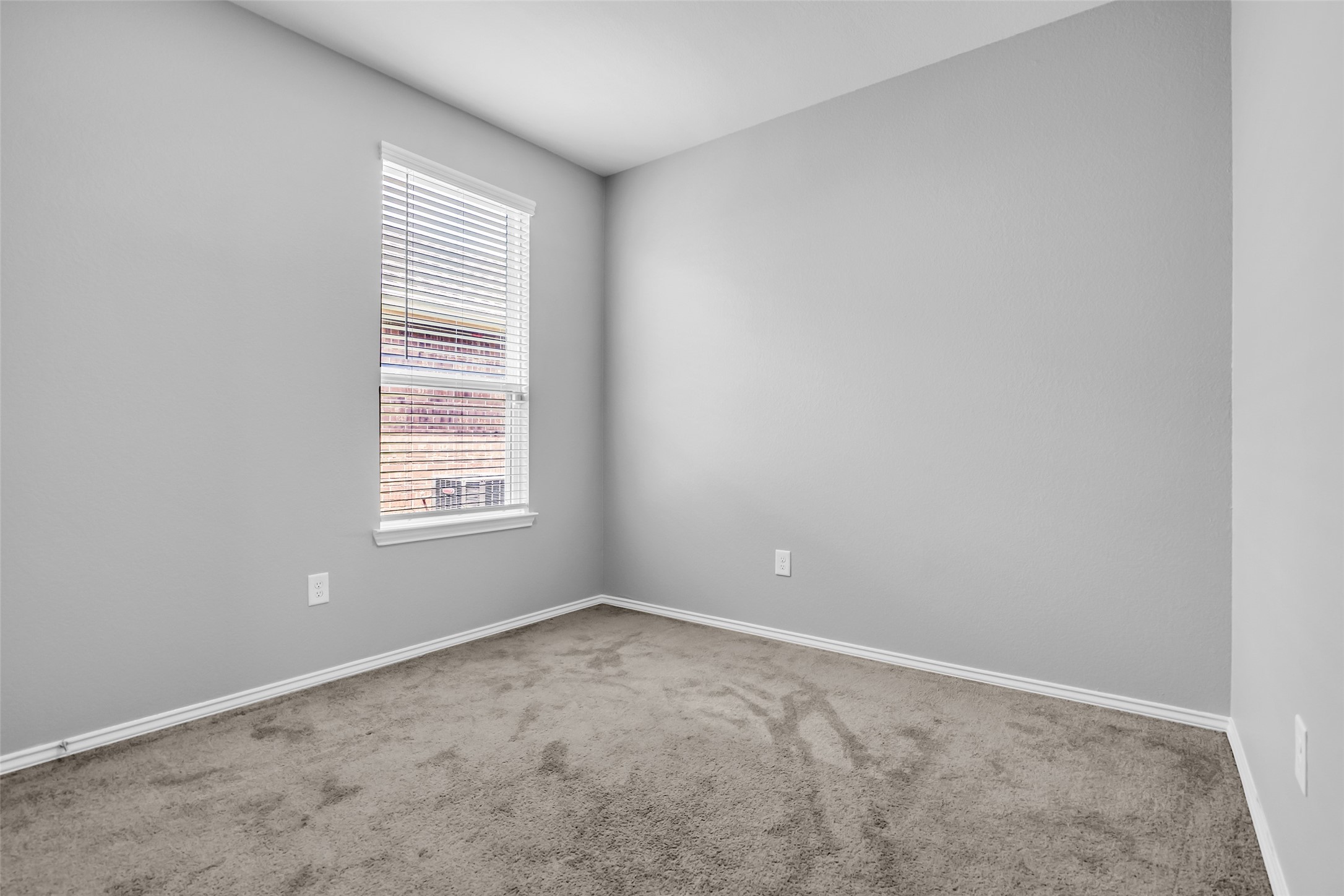 25703 Bottlebrush Sedge Street Property Photo 20