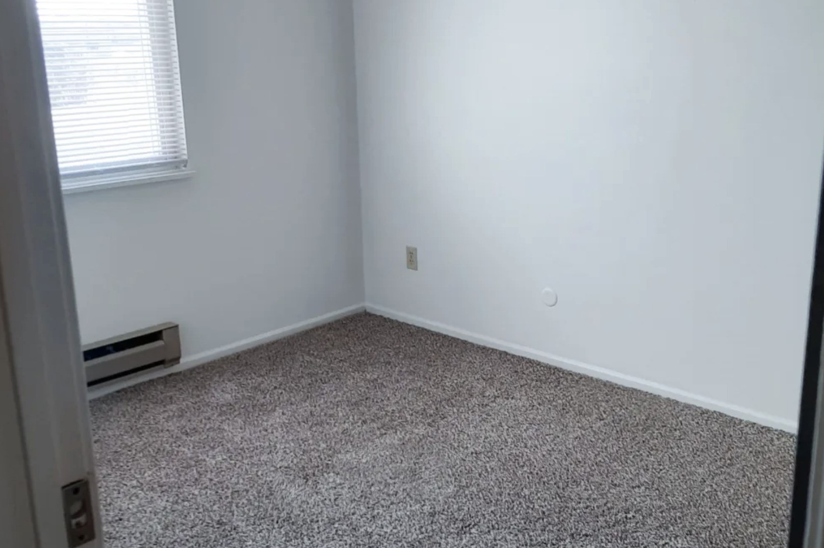 636 Berry Ln Property Photo 11
