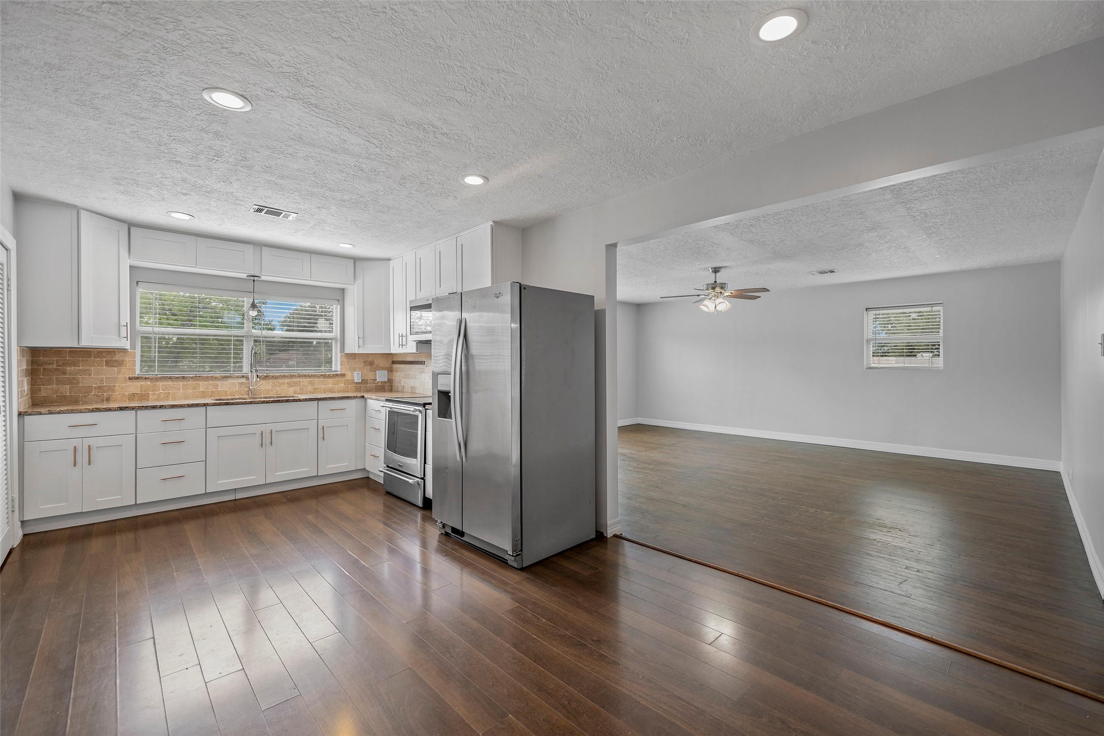 6918 Irvington Boulevard B Property Photo 1