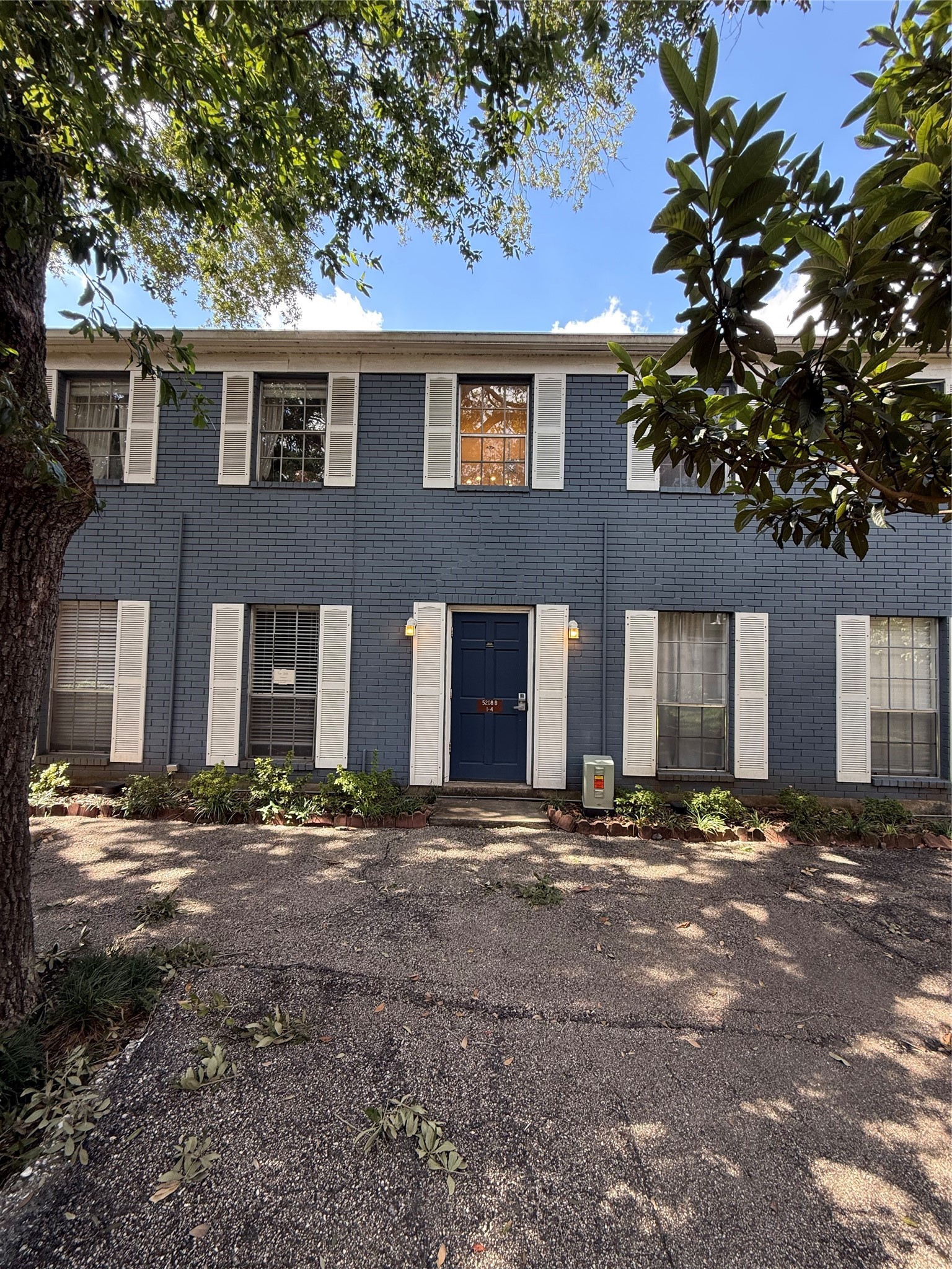 5208 Arboles Drive B1 Property Photo 1
