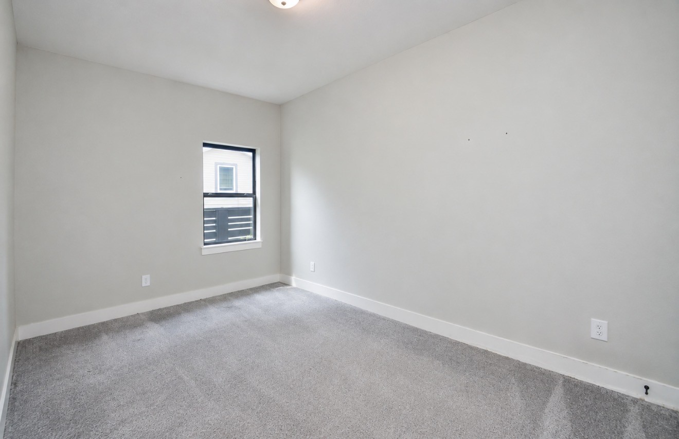 15814 Celebration Lane Property Photo 28