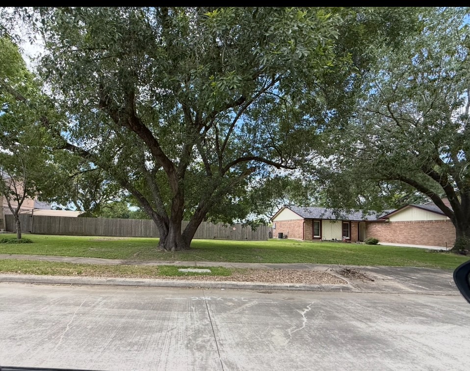 4908 Ripple Creek Drive Property Photo 3